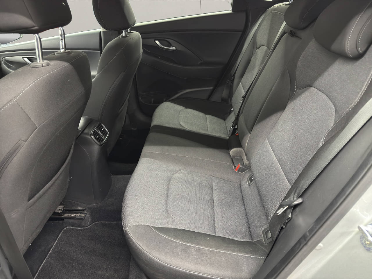 HYUNDAI i30 Wagon 1.5 T-GDi Amplia-image-5