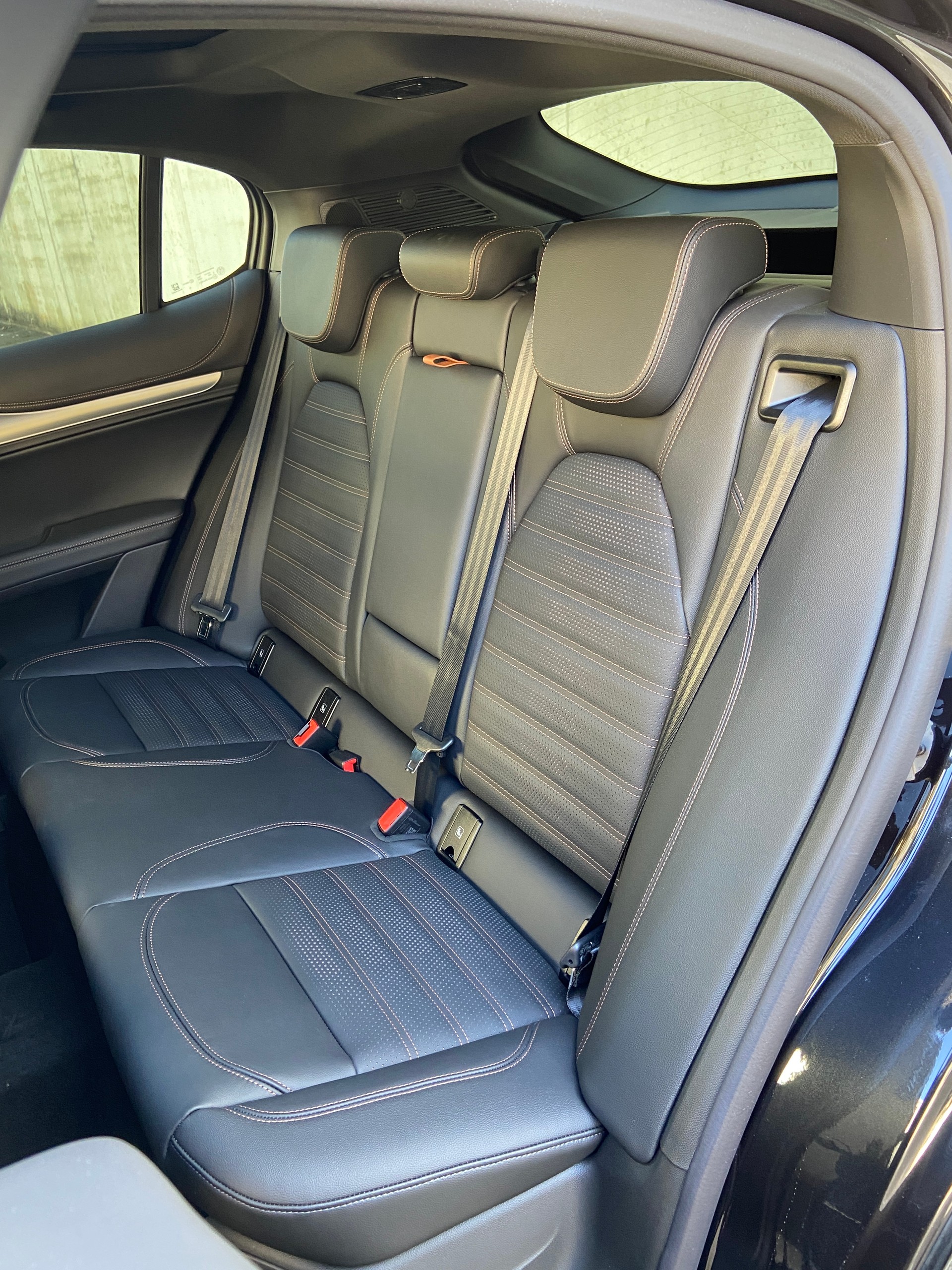 ALFA ROMEO Stelvio 2.0 Intensa Sky Q4 AT8-image-7