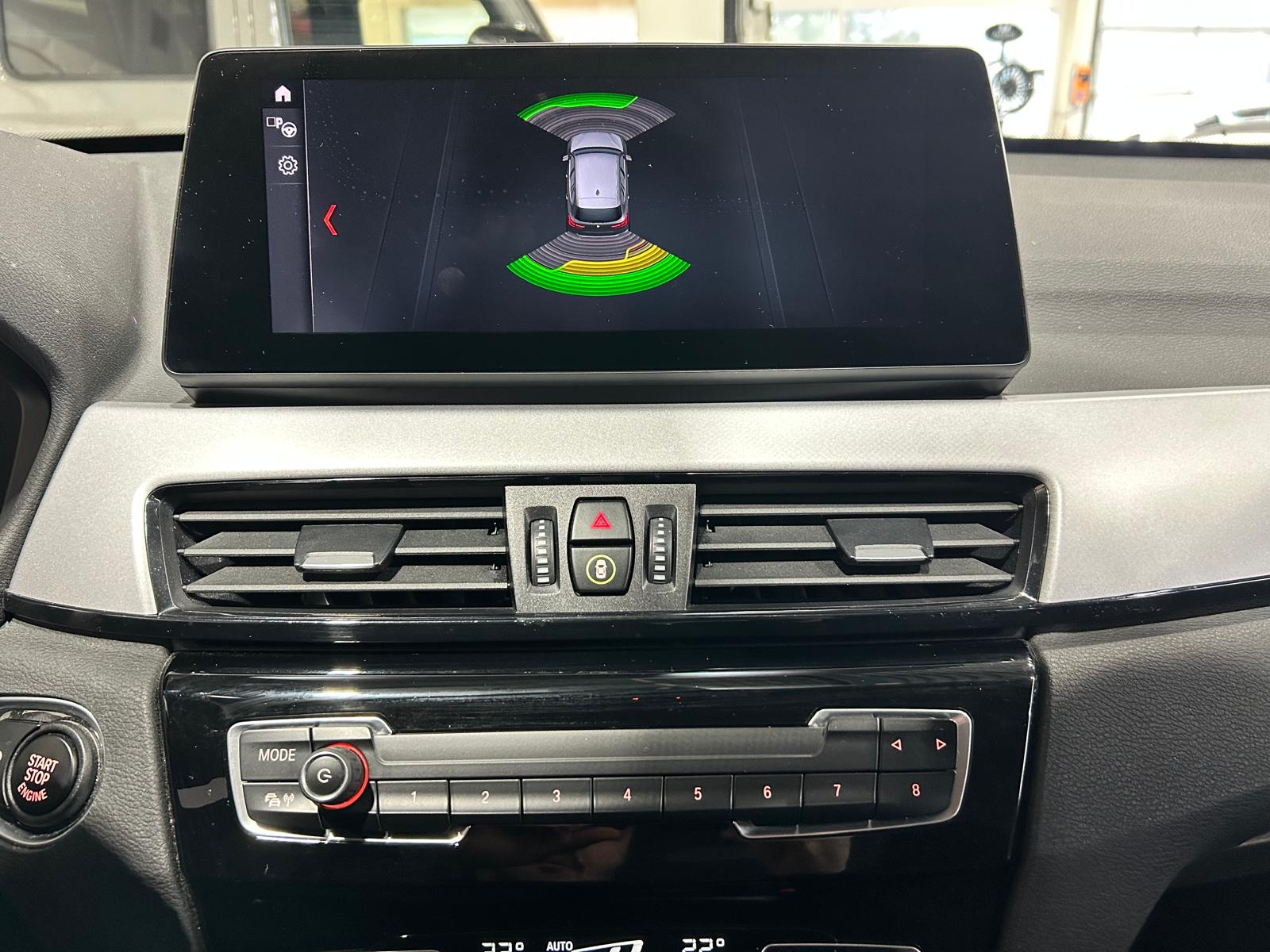 BMW X1 18d xDrive CH FAHRZEUG-image-17
