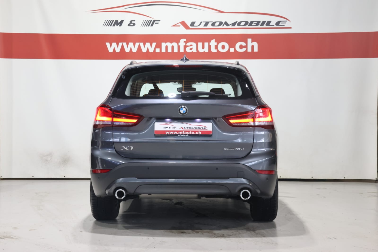 BMW X1 18d xDrive CH FAHRZEUG-image-6