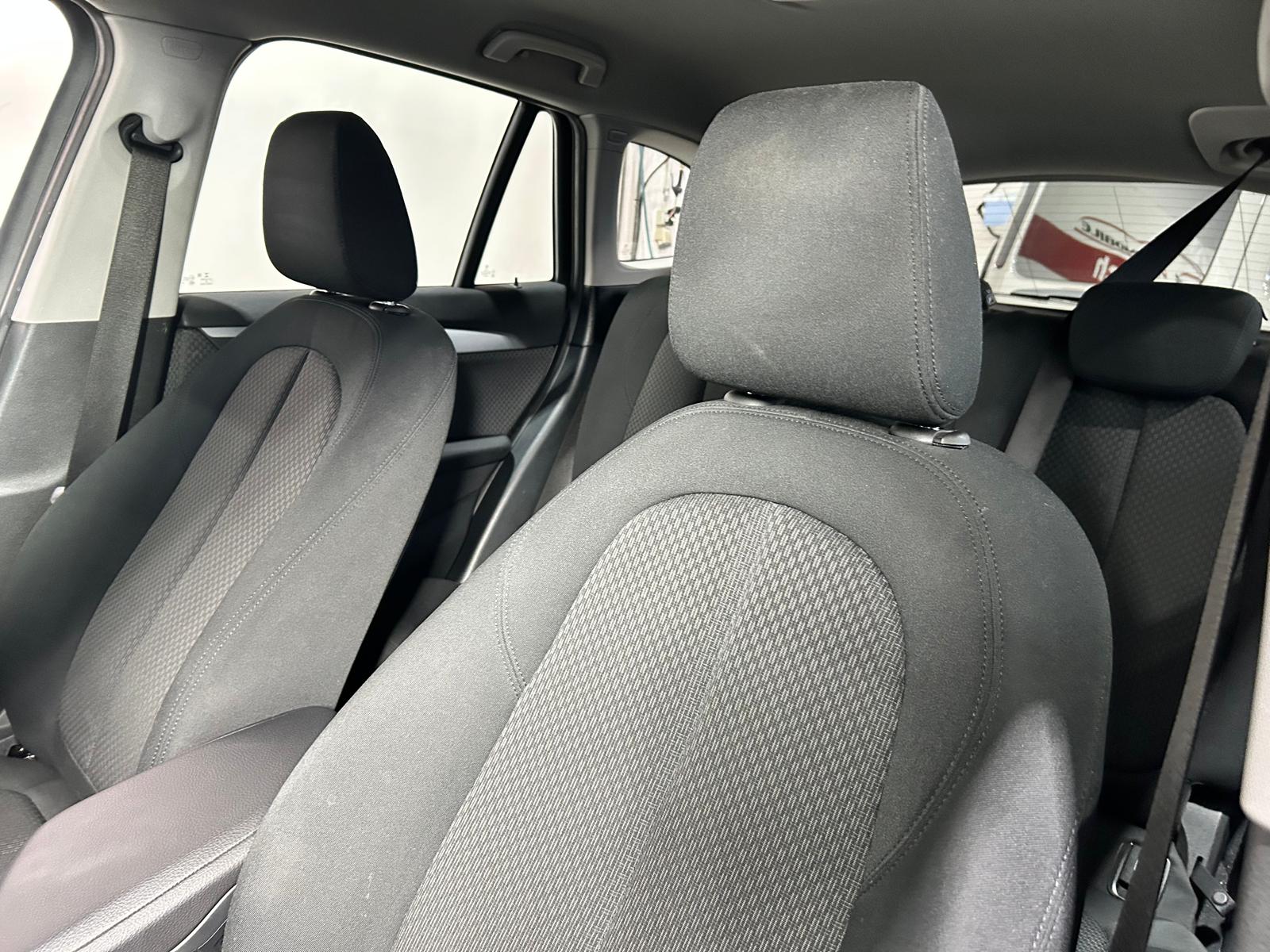 BMW X1 18d xDrive CH FAHRZEUG-image-21
