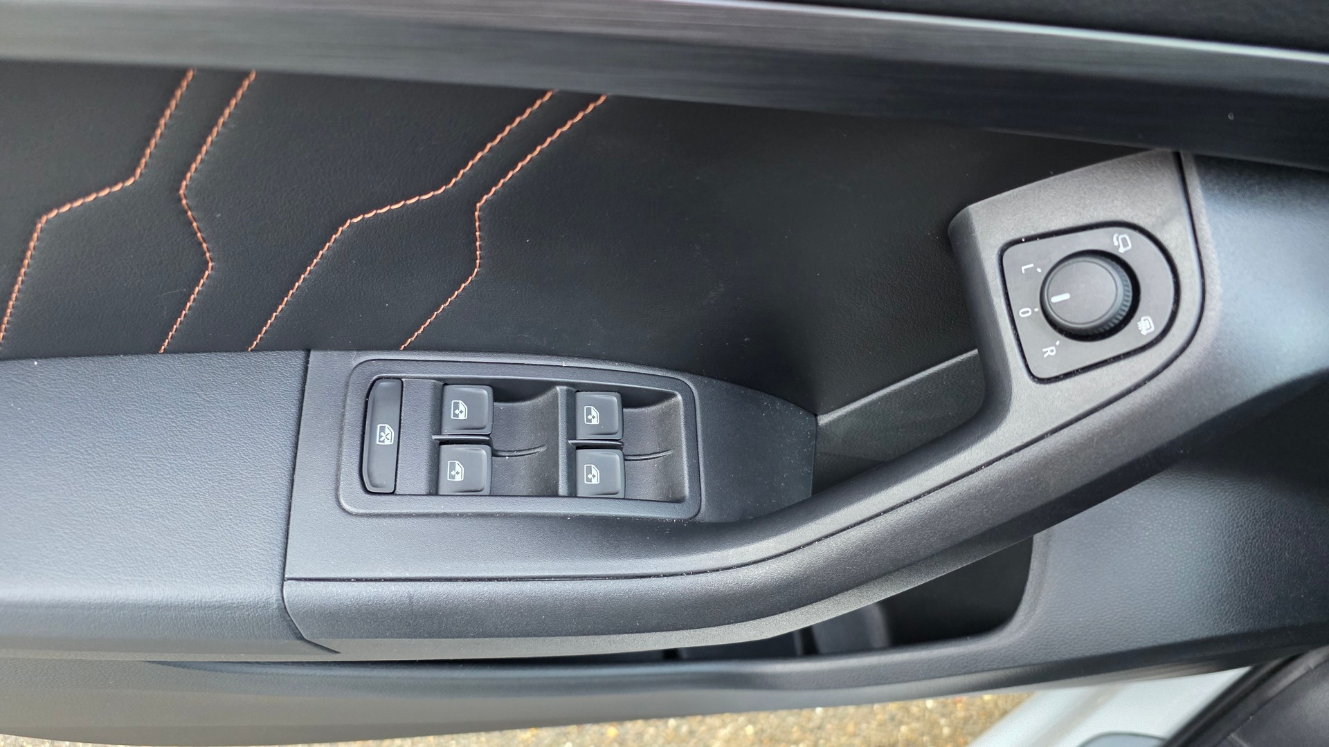 CUPRA Ateca 2.0TSI 4Drive DSG-image-30