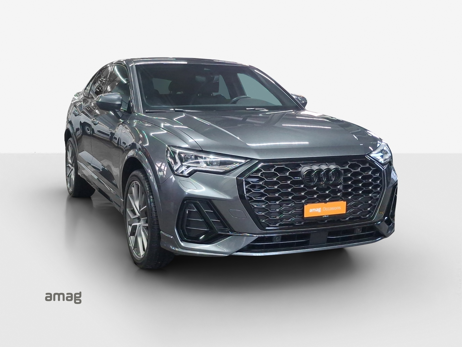 AUDI Q3 Sportback 45 TFSI e S line Attraction S-tronic-image-6