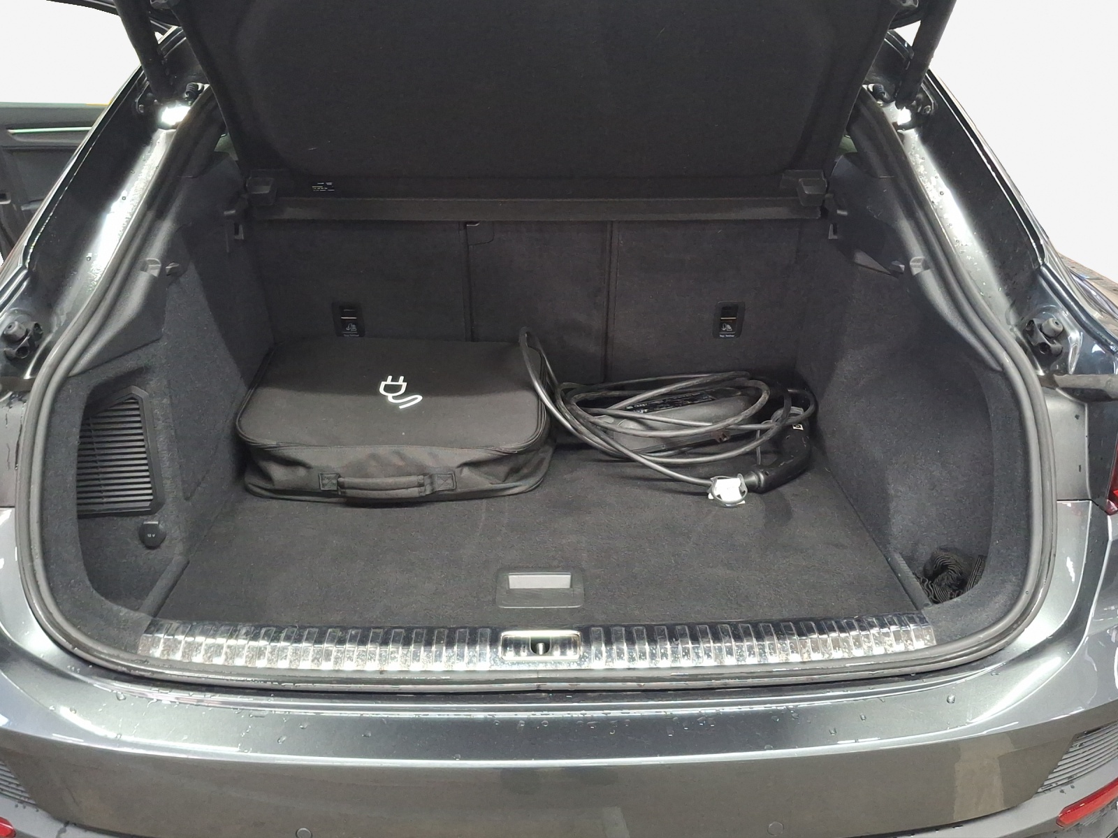 AUDI Q3 Sportback 45 TFSI e S line Attraction S-tronic-image-13