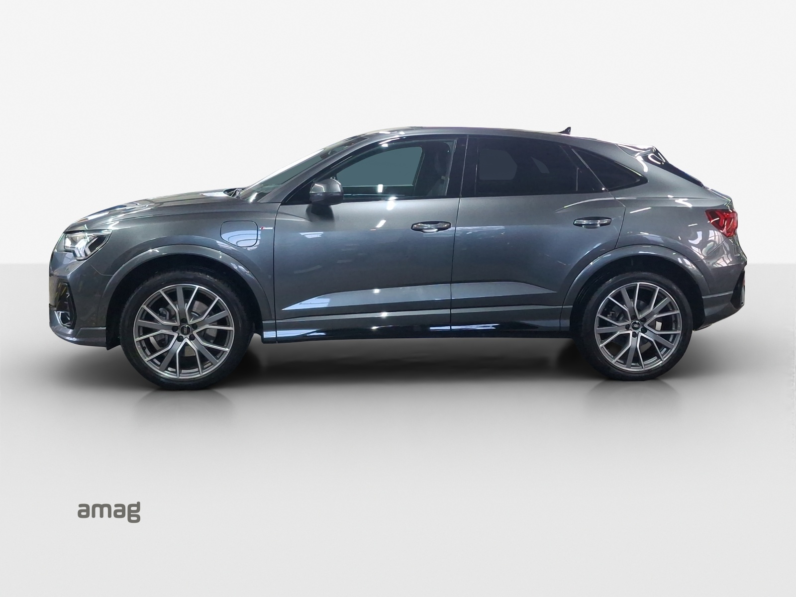 AUDI Q3 Sportback 45 TFSI e S line Attraction S-tronic-image-1