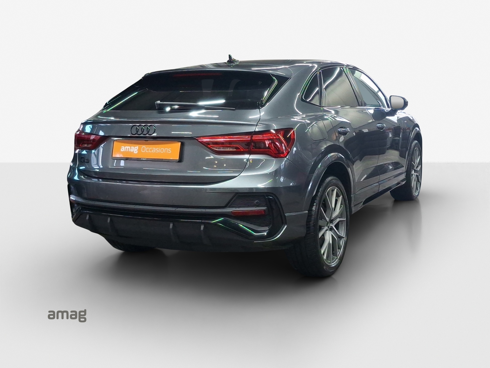 AUDI Q3 Sportback 45 TFSI e S line Attraction S-tronic-image-5