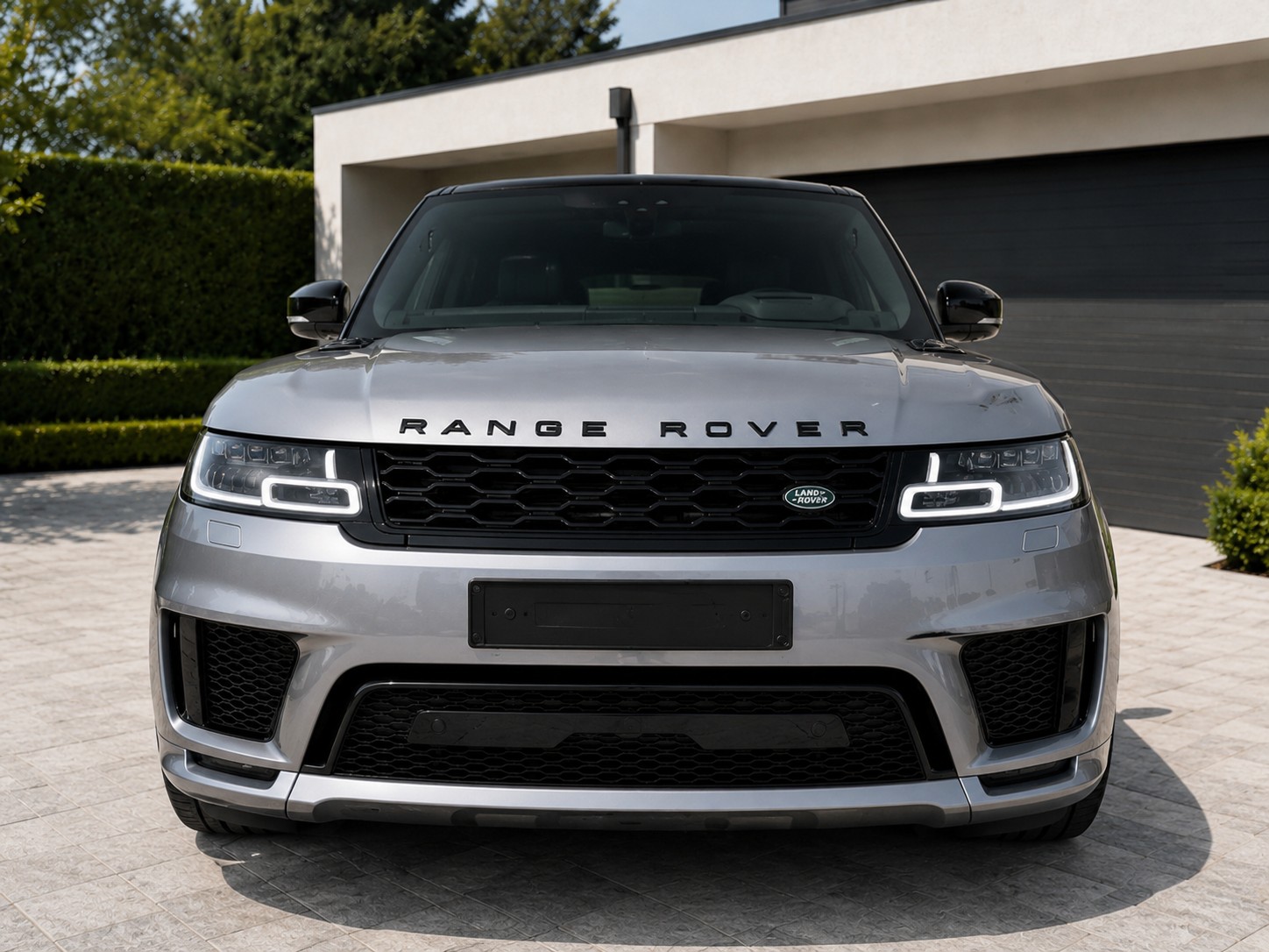 LAND ROVER Range Rover Sport 3.0 SDV6 HSE Dynamic Automatic-image-2