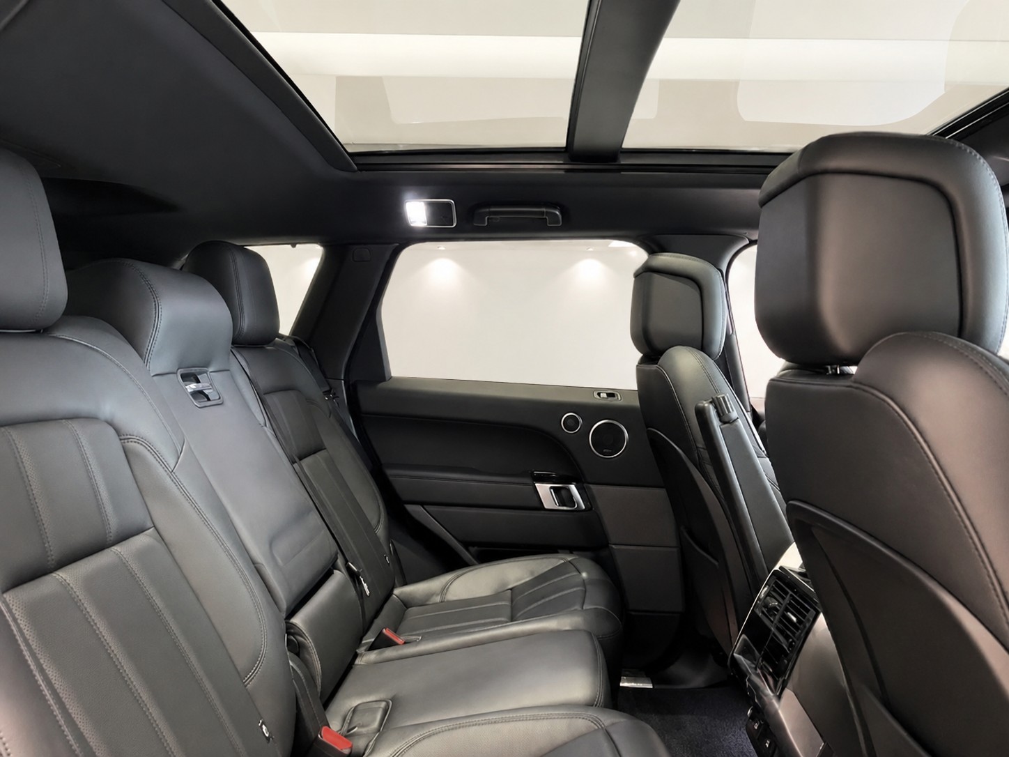 LAND ROVER Range Rover Sport 3.0 SDV6 HSE Dynamic Automatic-image-11