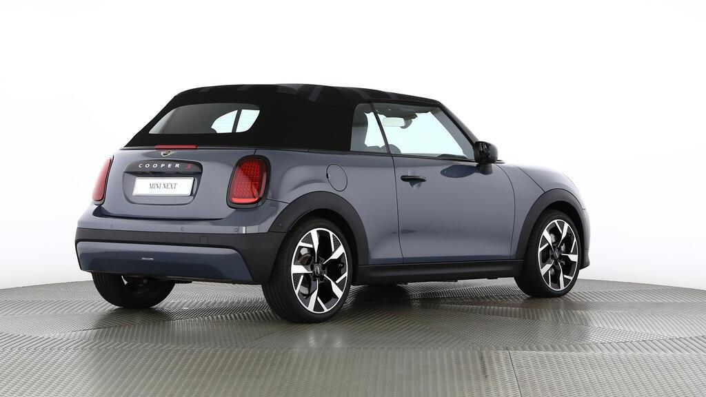 MINI Cooper Cabrio S-image-3