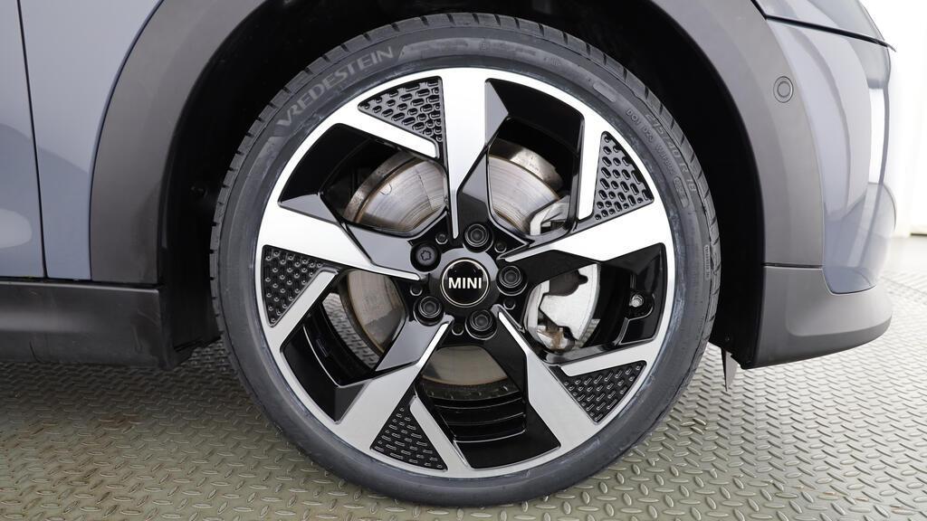 MINI Cooper Cabrio S-image-10