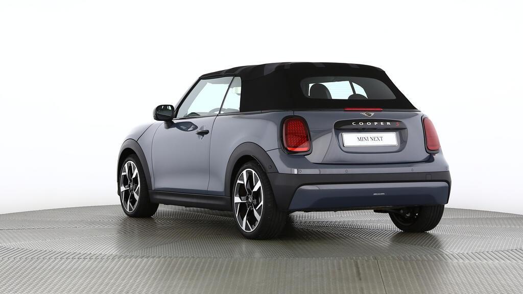 MINI Cooper Cabrio S-image-4
