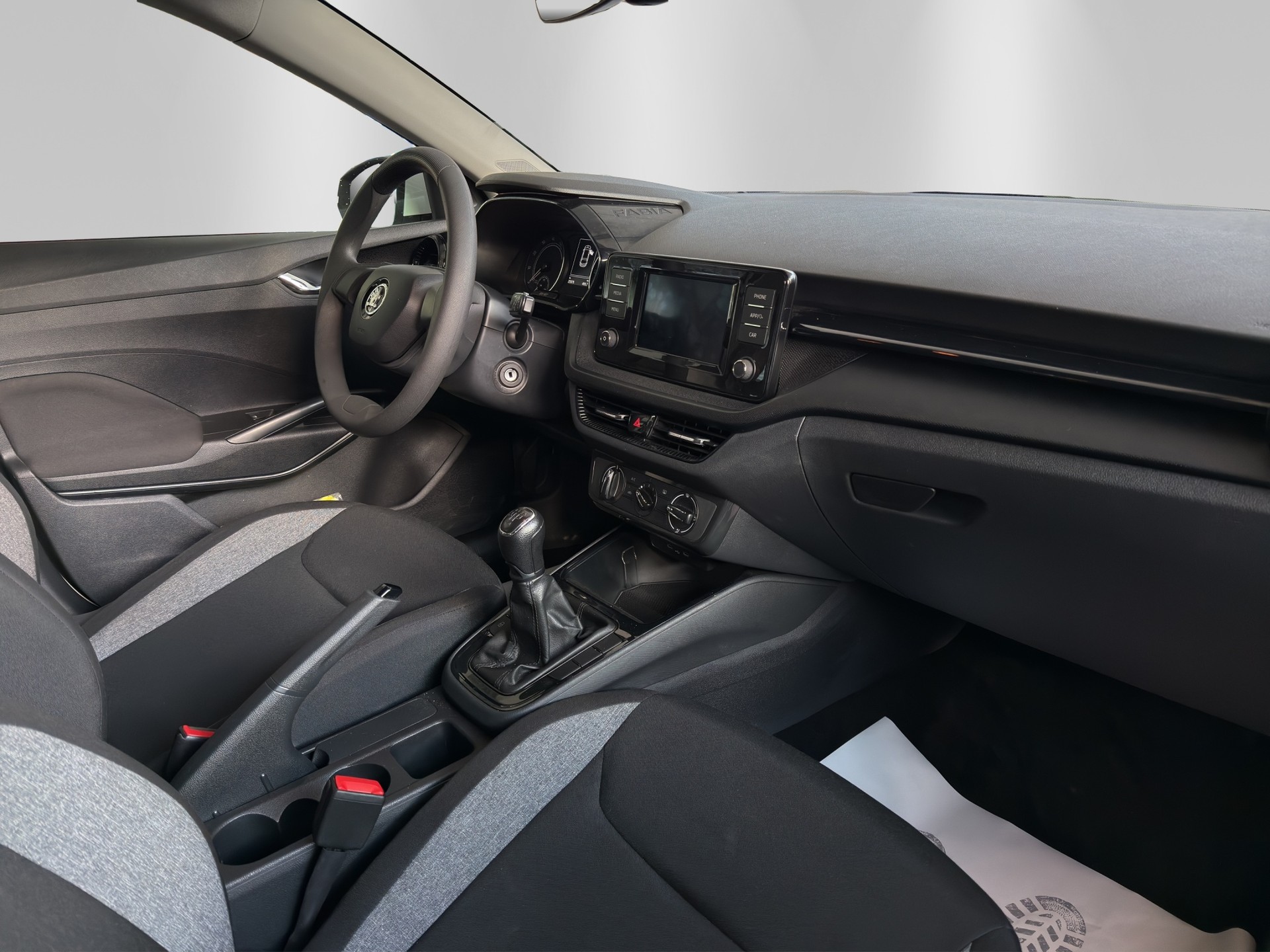 SKODA Fabia 1.0 MPI Active-image-12