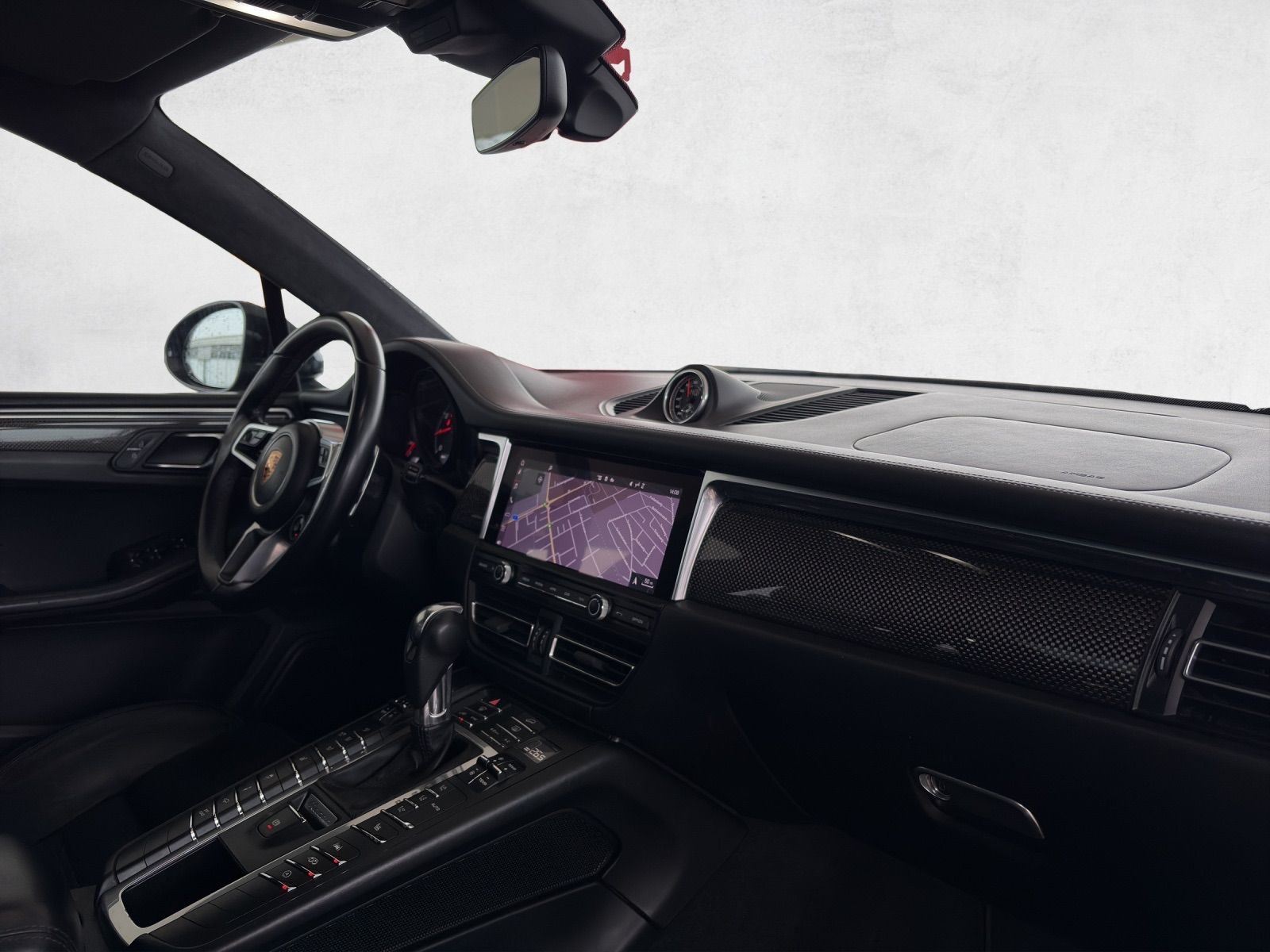 PORSCHE Macan Turbo PDK-image-9