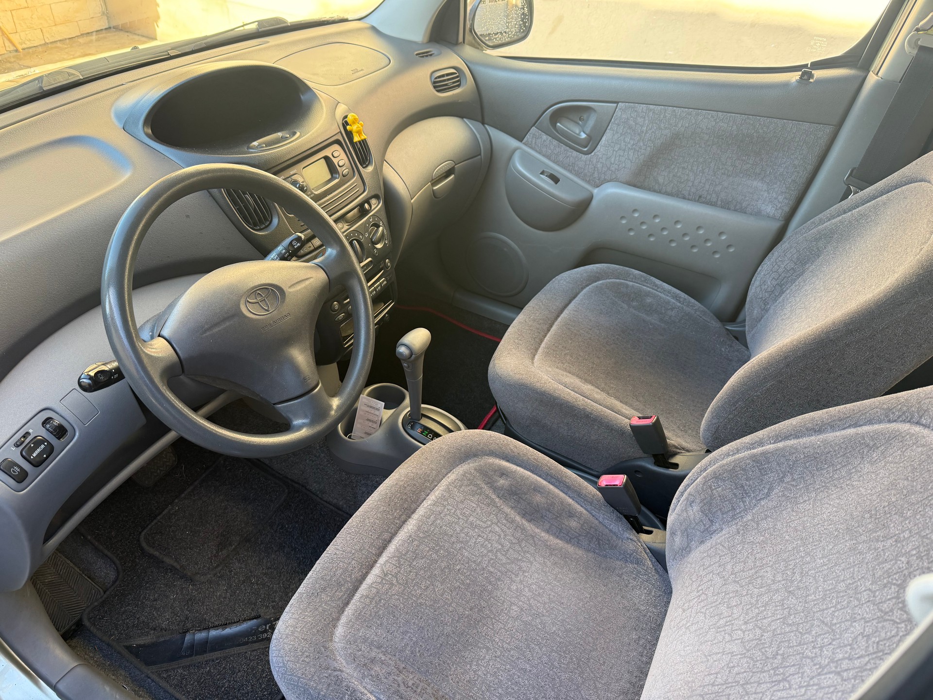 TOYOTA Yaris Verso 1.3 Linea Sol-image-6