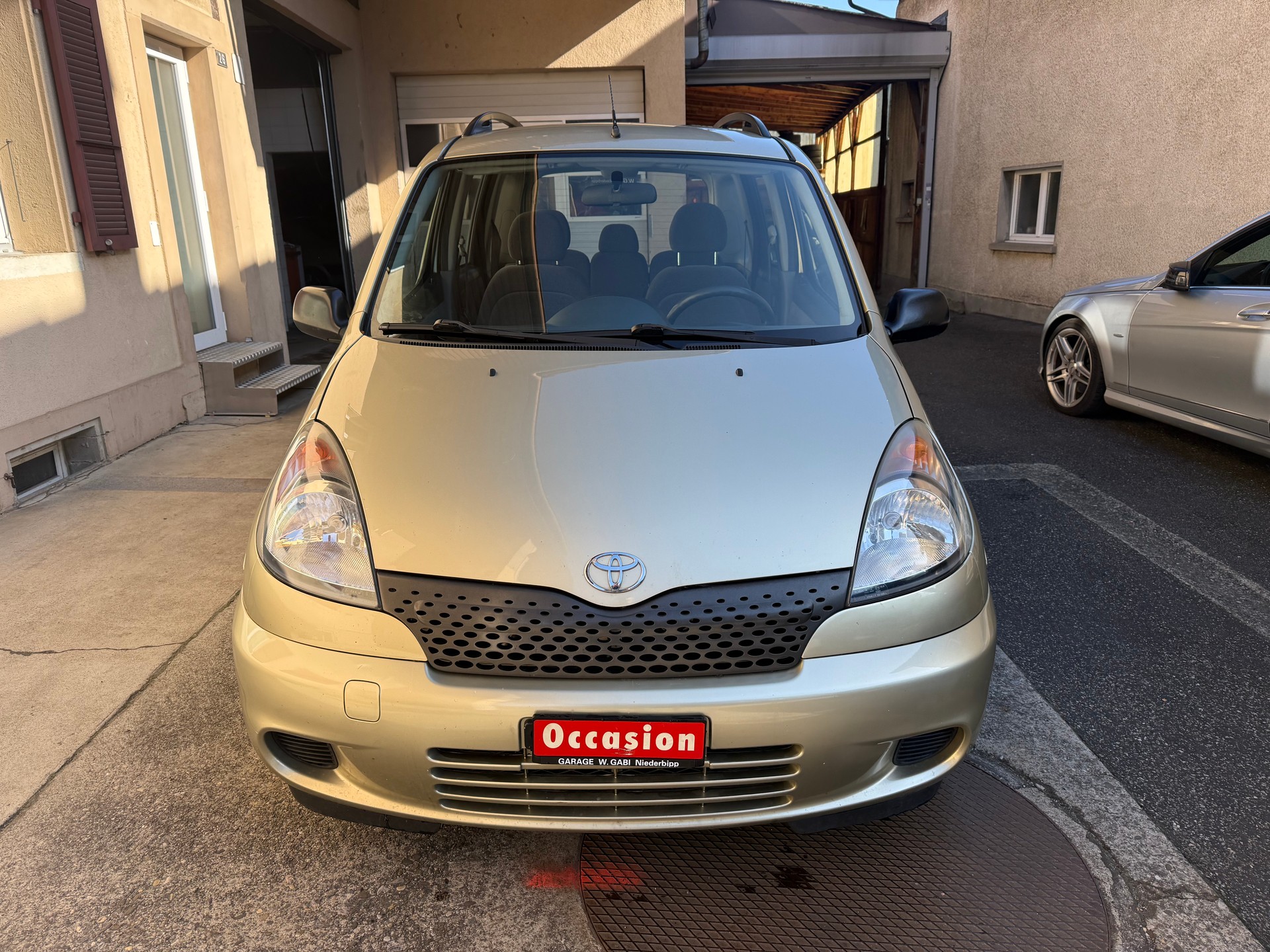 TOYOTA Yaris Verso 1.3 Linea Sol-image-1