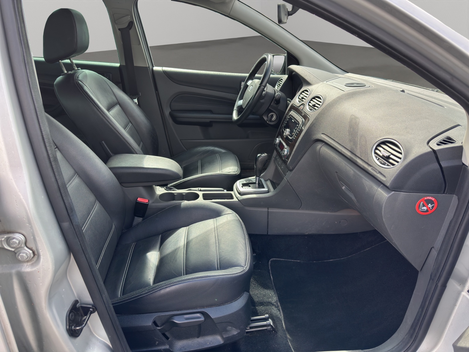 FORD Focus 2.0i Carving-image-10