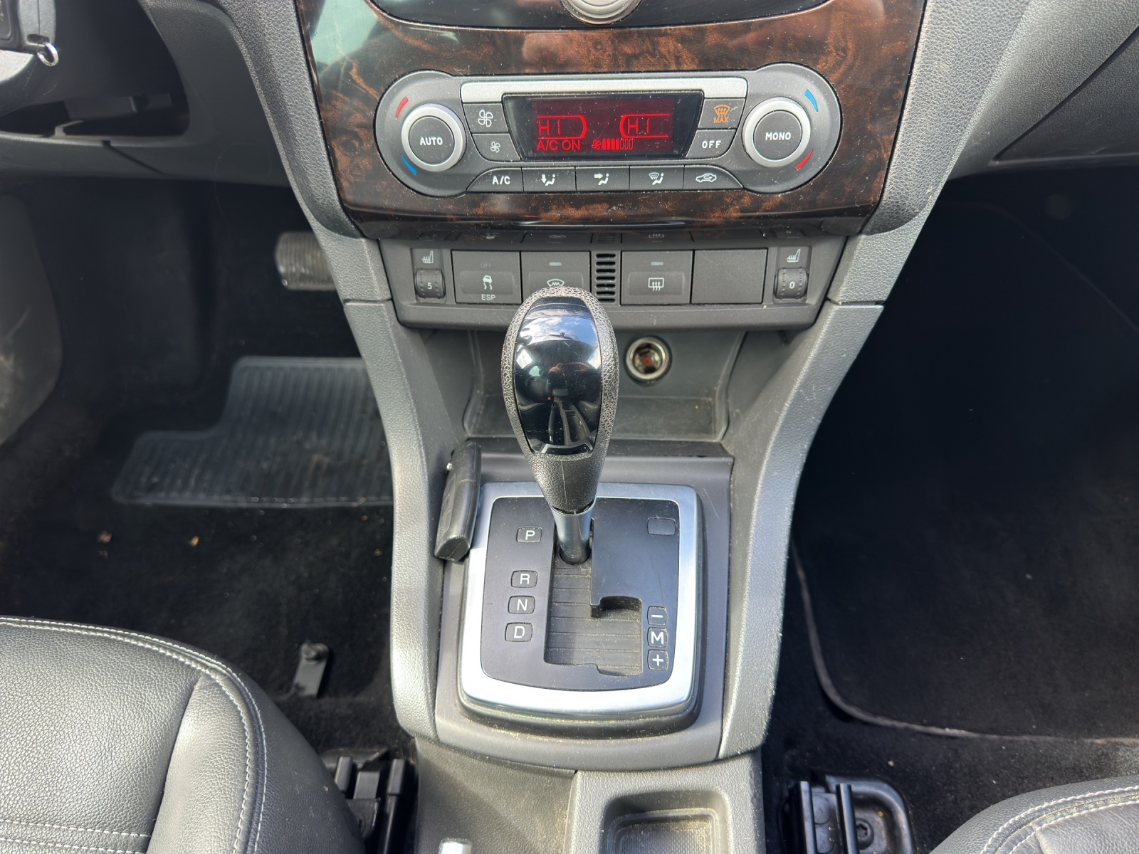 FORD Focus 2.0i Carving-image-11
