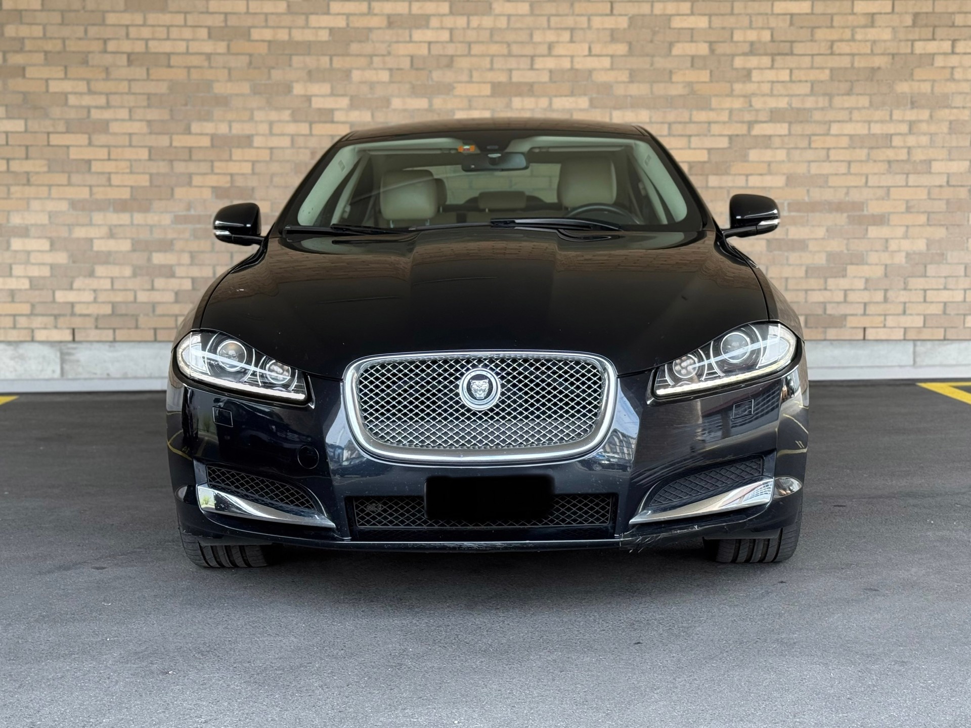 JAGUAR XF 3.0d V6 Luxury-image-0