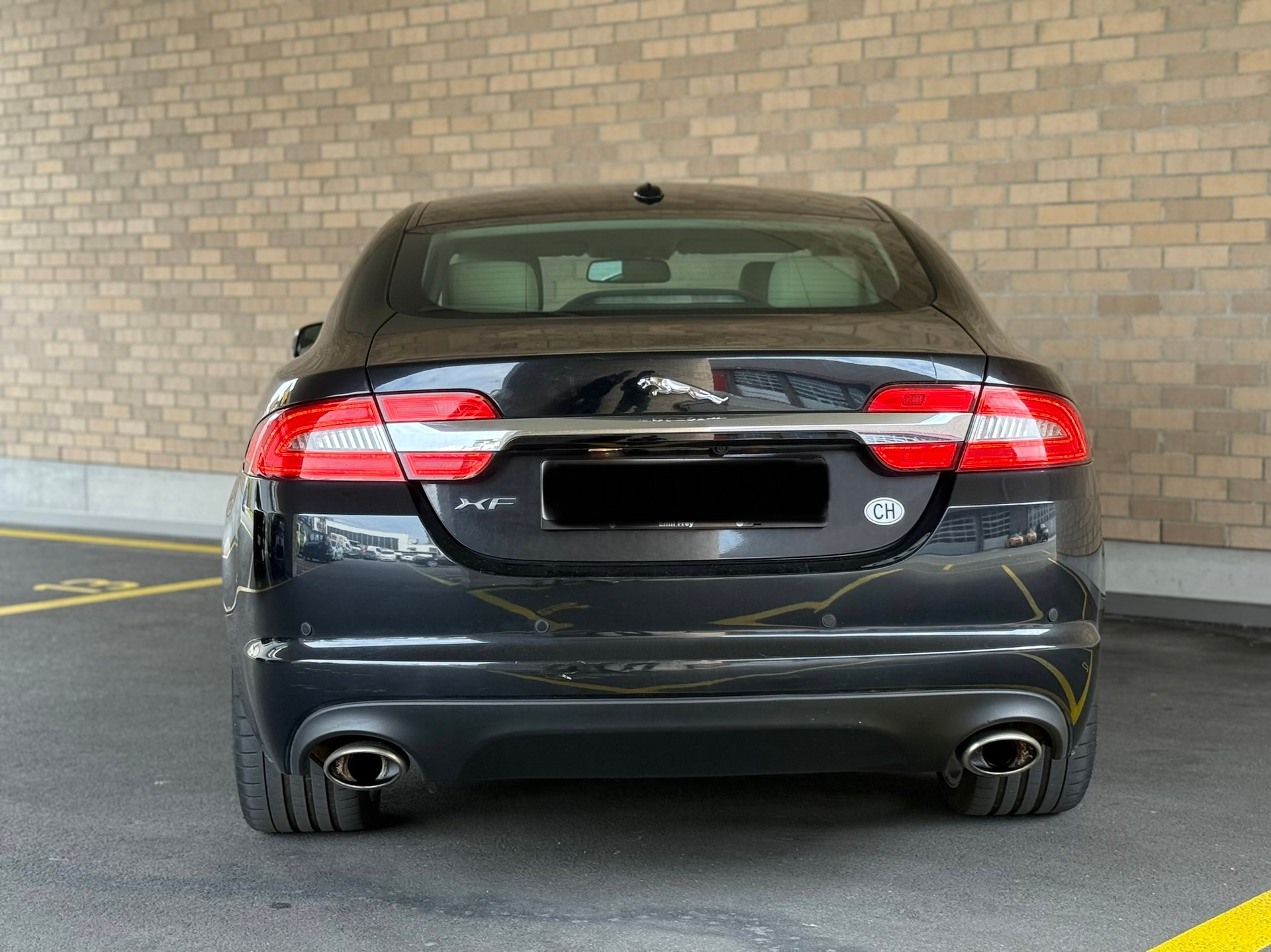 JAGUAR XF 3.0d V6 Luxury-image-7