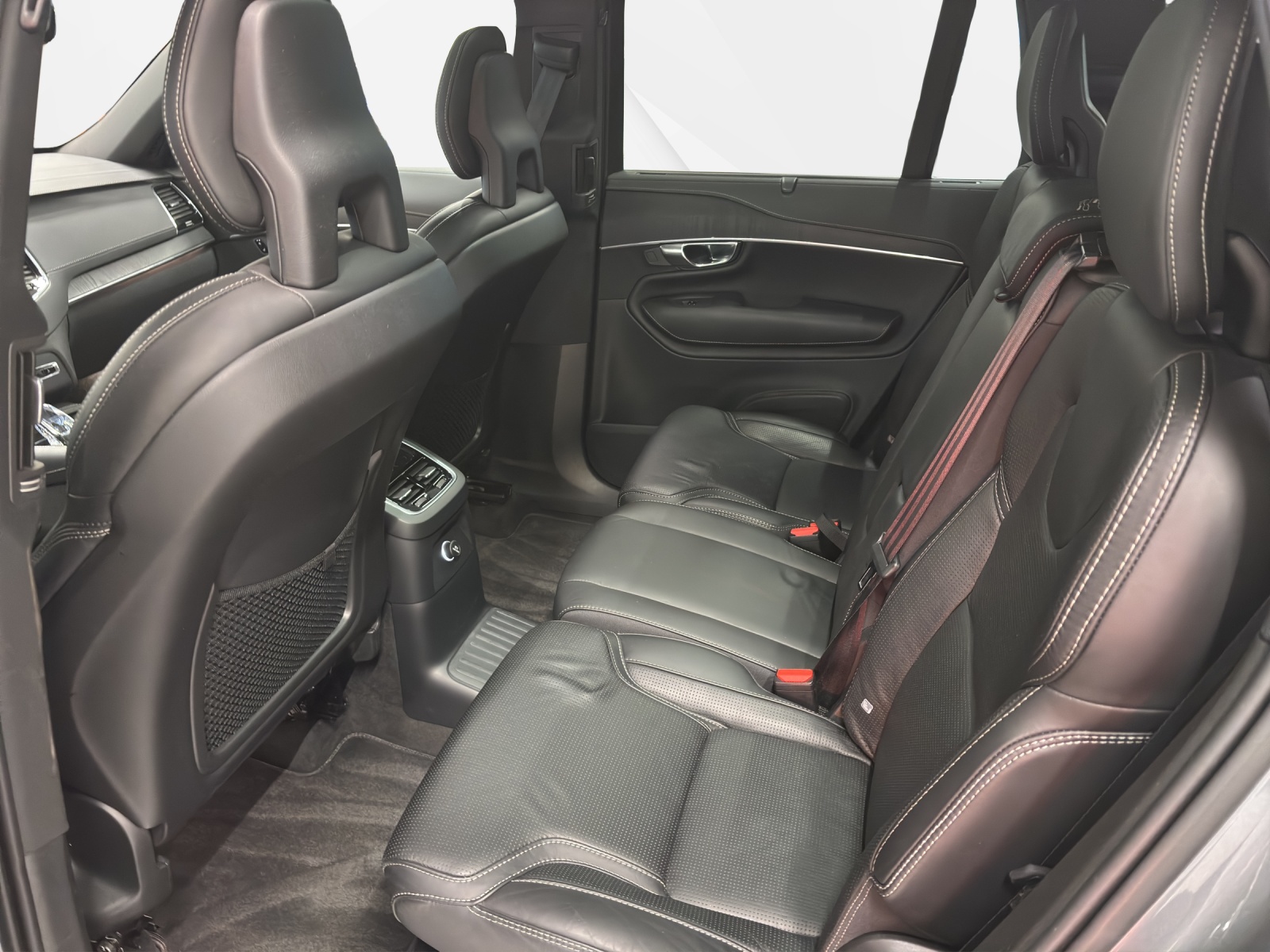 VOLVO XC90 2.0 T8 TE Inscription 7P. eAWD-image-4
