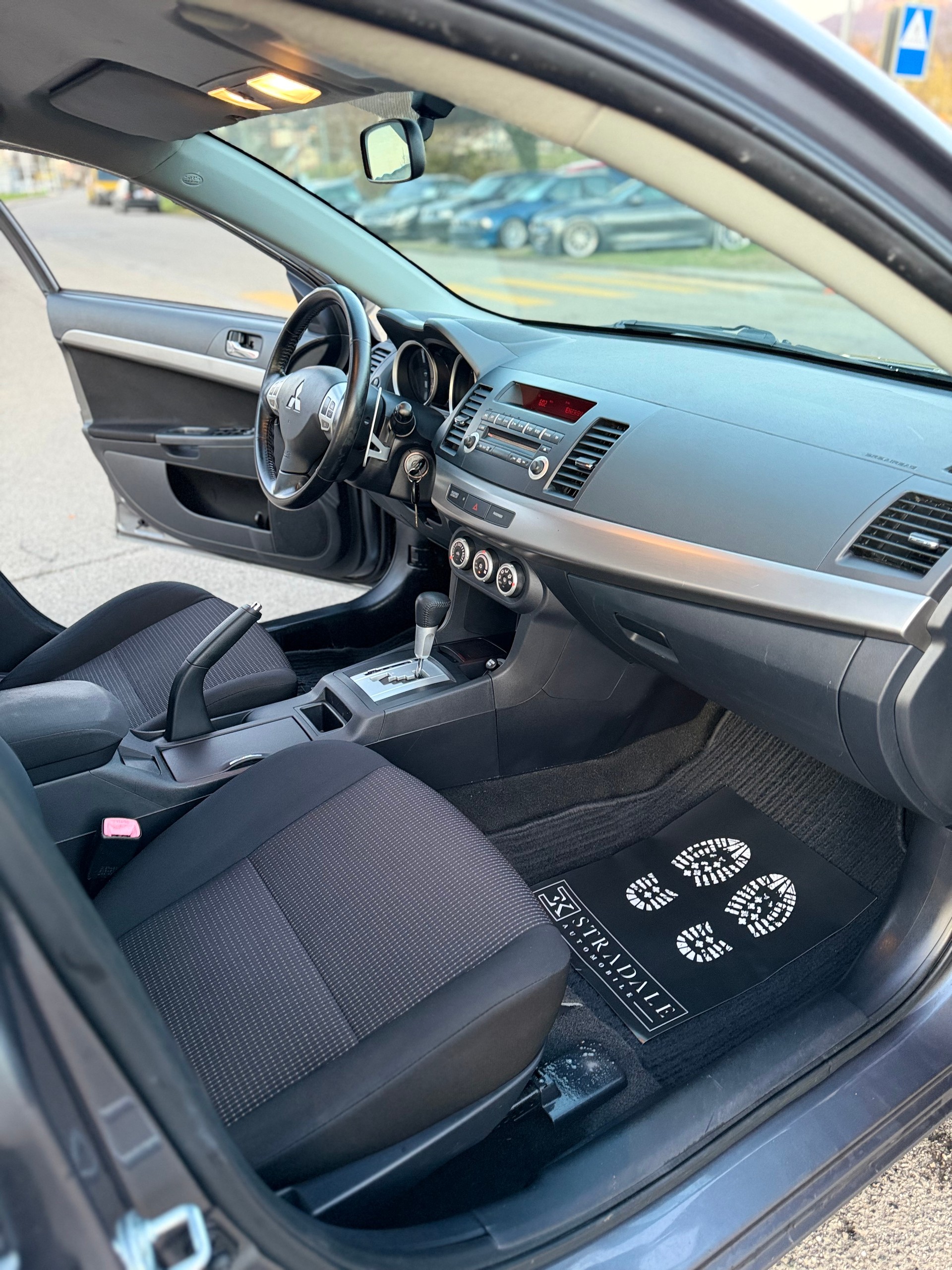 MITSUBISHI Lancer Sportback 1.8 Instyle CVT-image-12