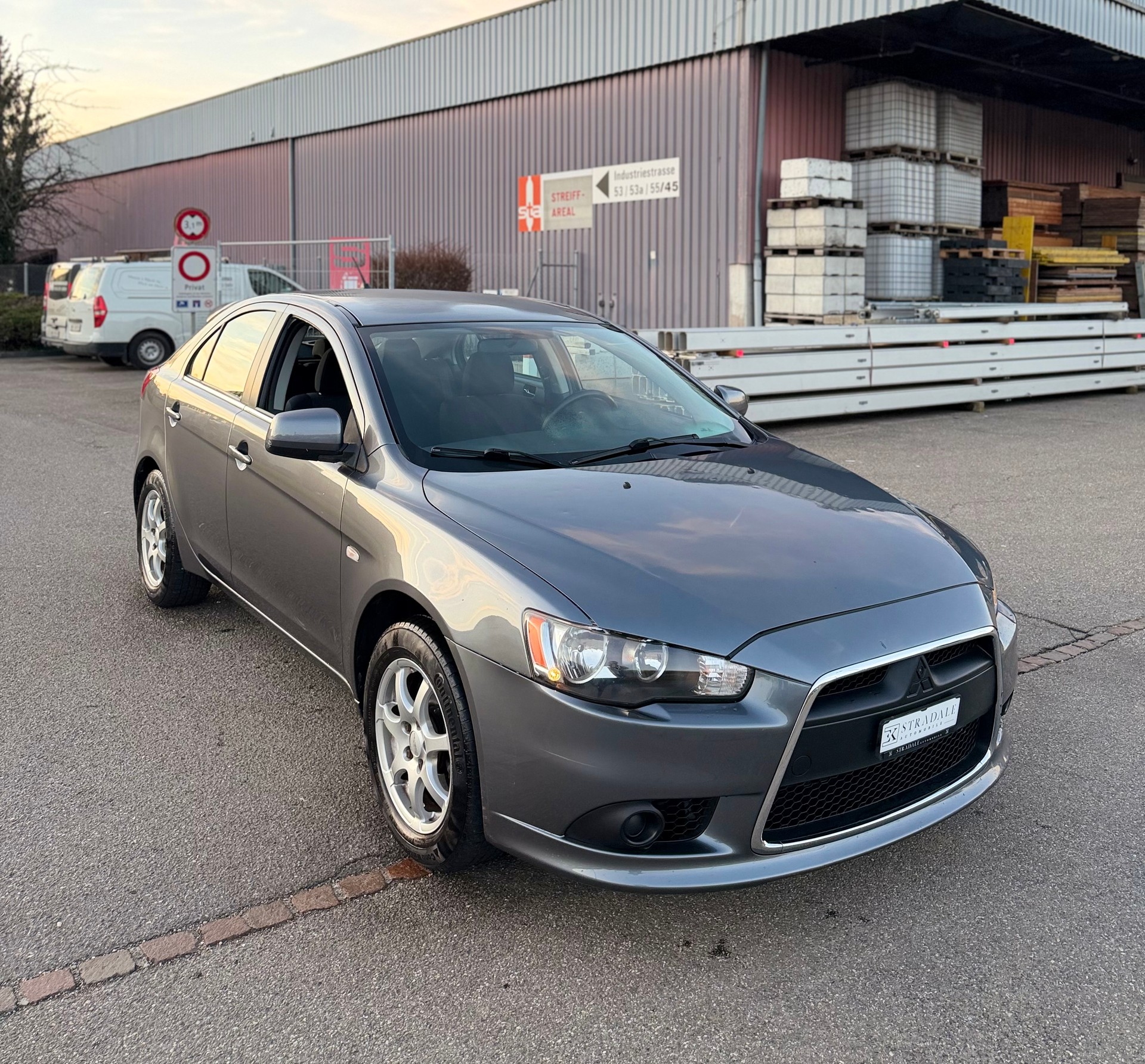 MITSUBISHI Lancer Sportback 1.8 Instyle CVT-image-1