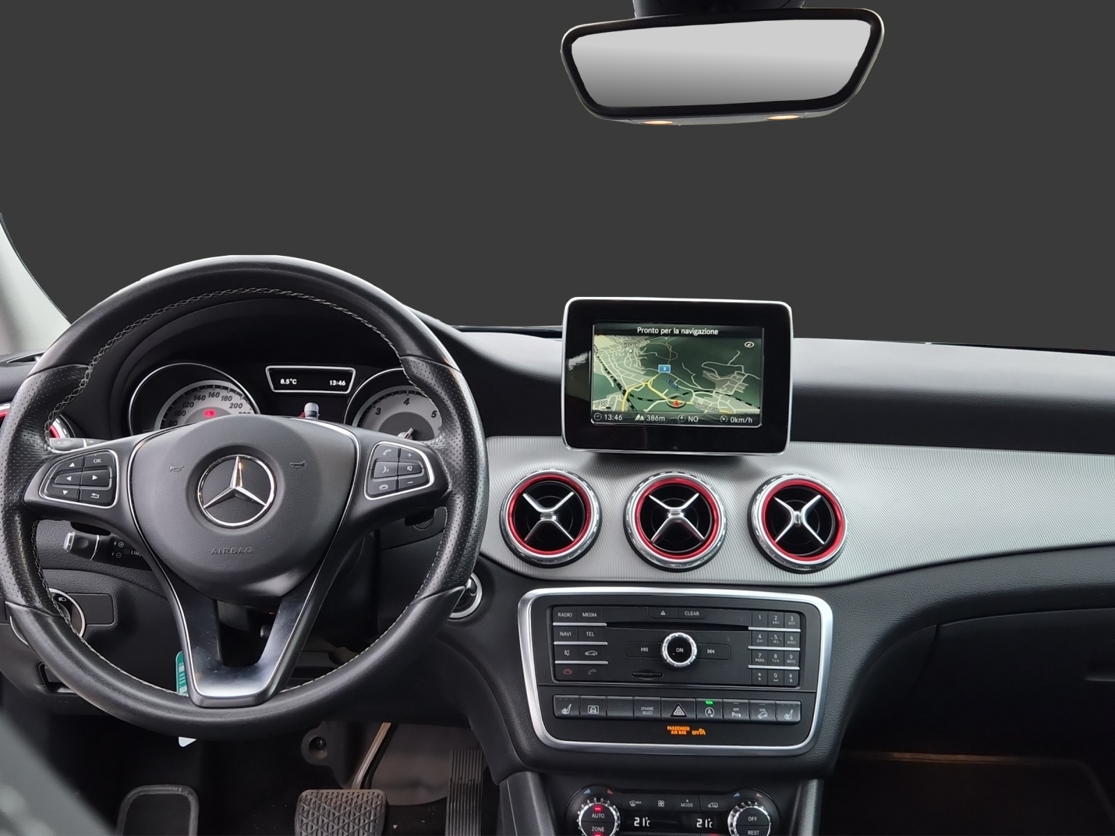 MERCEDES-BENZ GLA 200 CDI Swiss Star Edition 4Matic 7G-DCT-image-7
