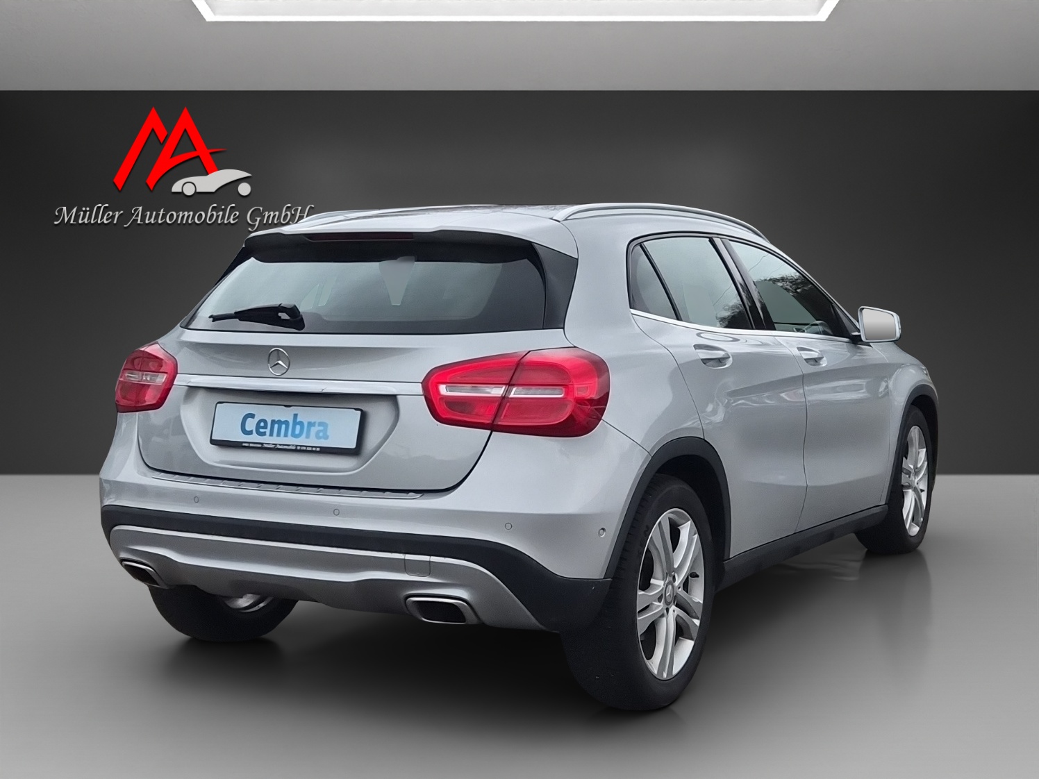 MERCEDES-BENZ GLA 200 CDI Swiss Star Edition 4Matic 7G-DCT-image-4
