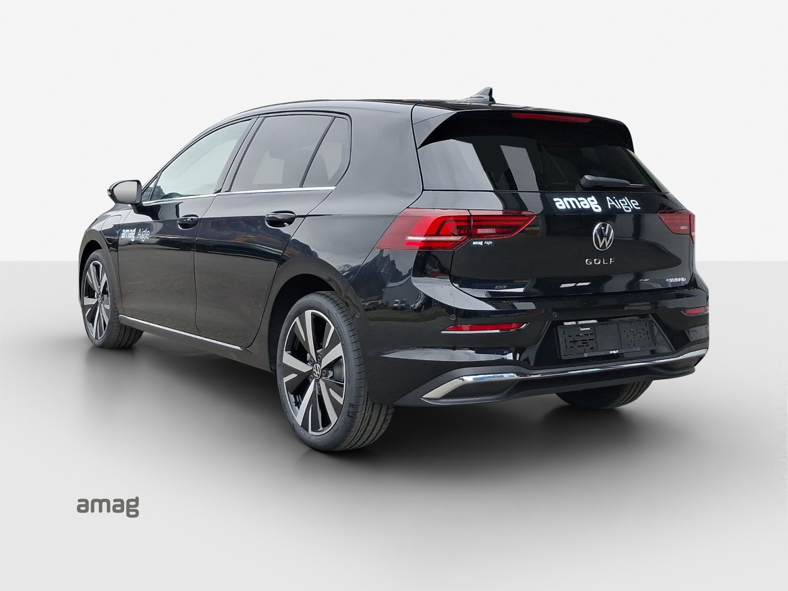 VW Golf 1.5 TSI PHEV Style-image-2