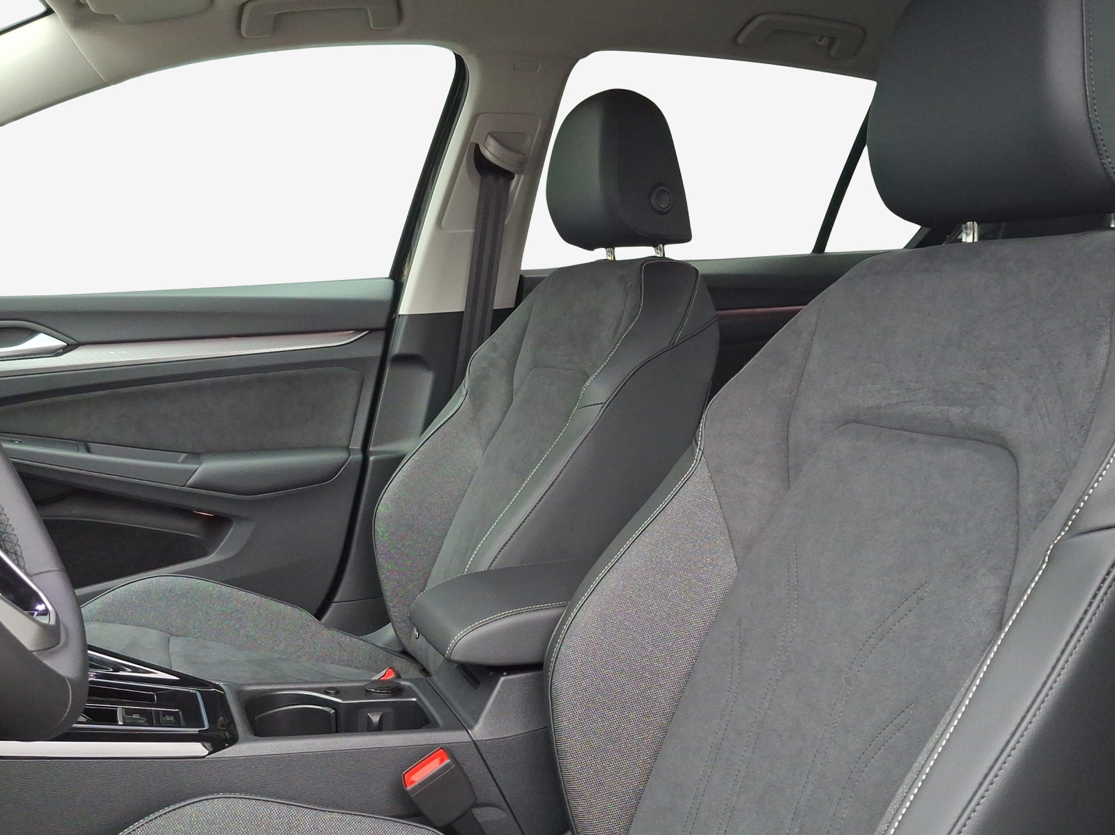 VW Golf 1.5 TSI PHEV Style-image-7