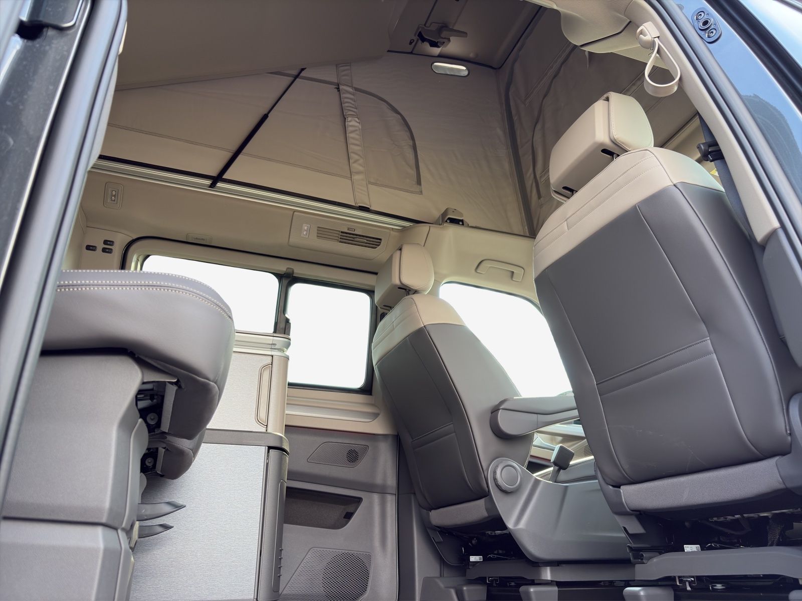 VW Cali Ocean LT 177PS eHyb DSG-image-14