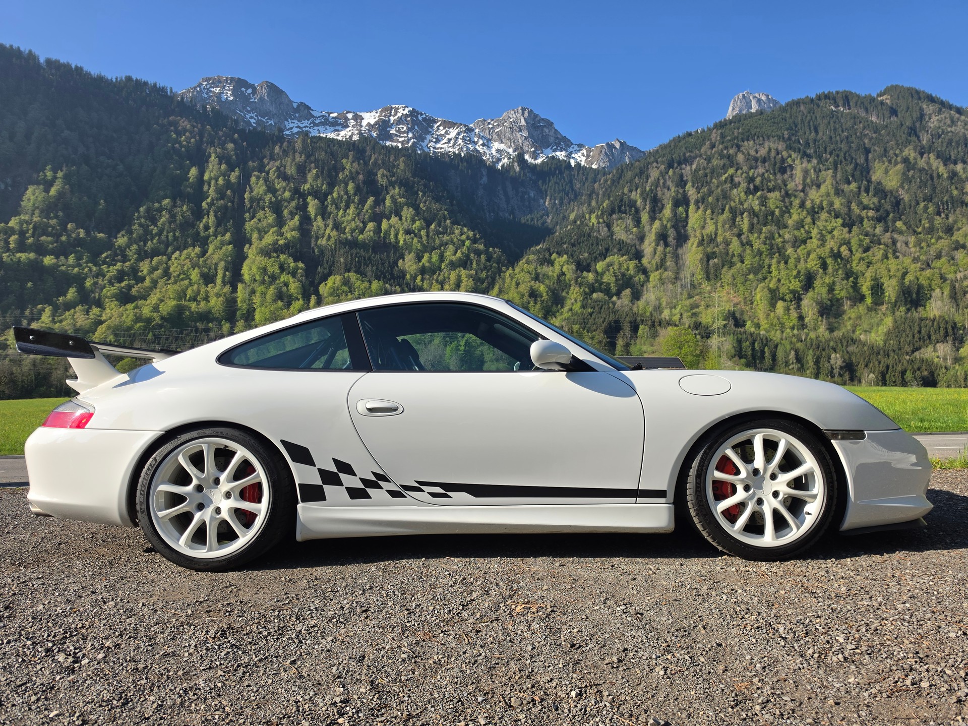 PORSCHE 911 GT3-image-0