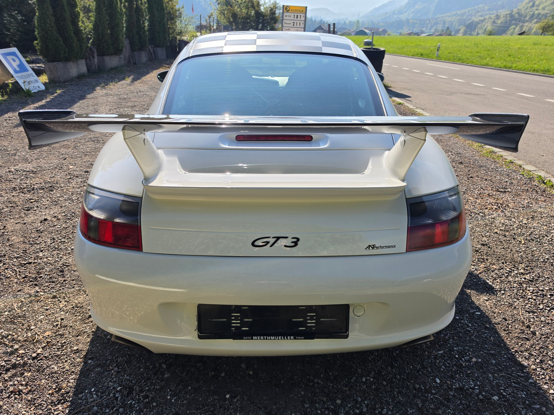 PORSCHE 911 GT3-image-8