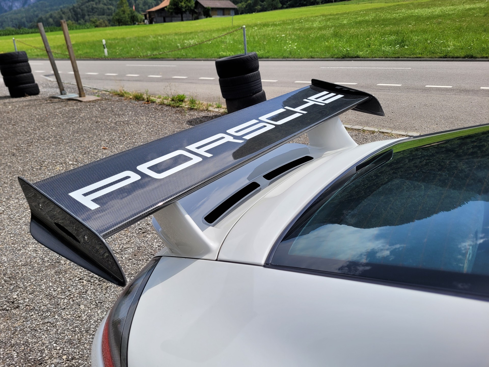 PORSCHE 911 GT3-image-6