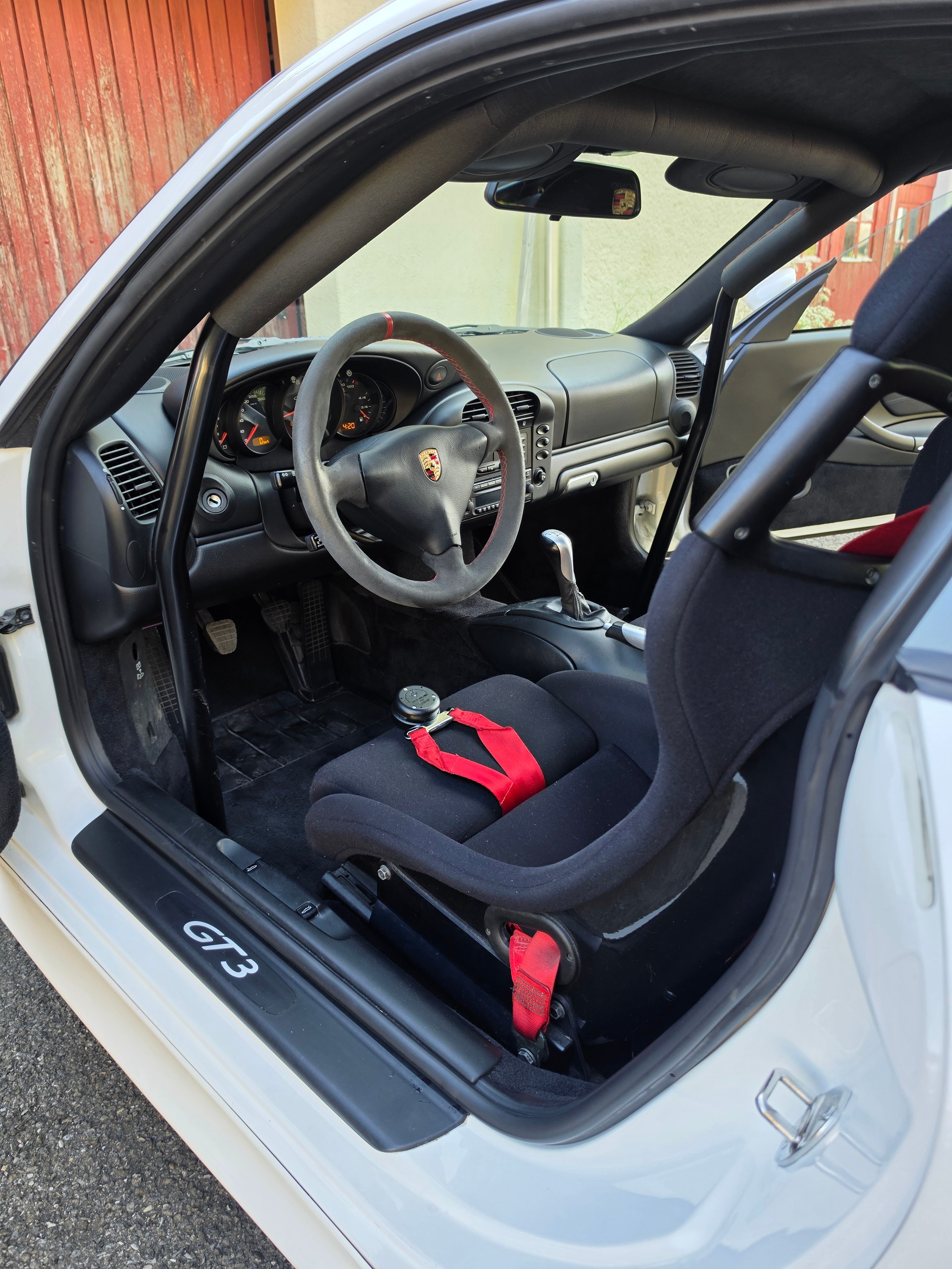 PORSCHE 911 GT3-image-9
