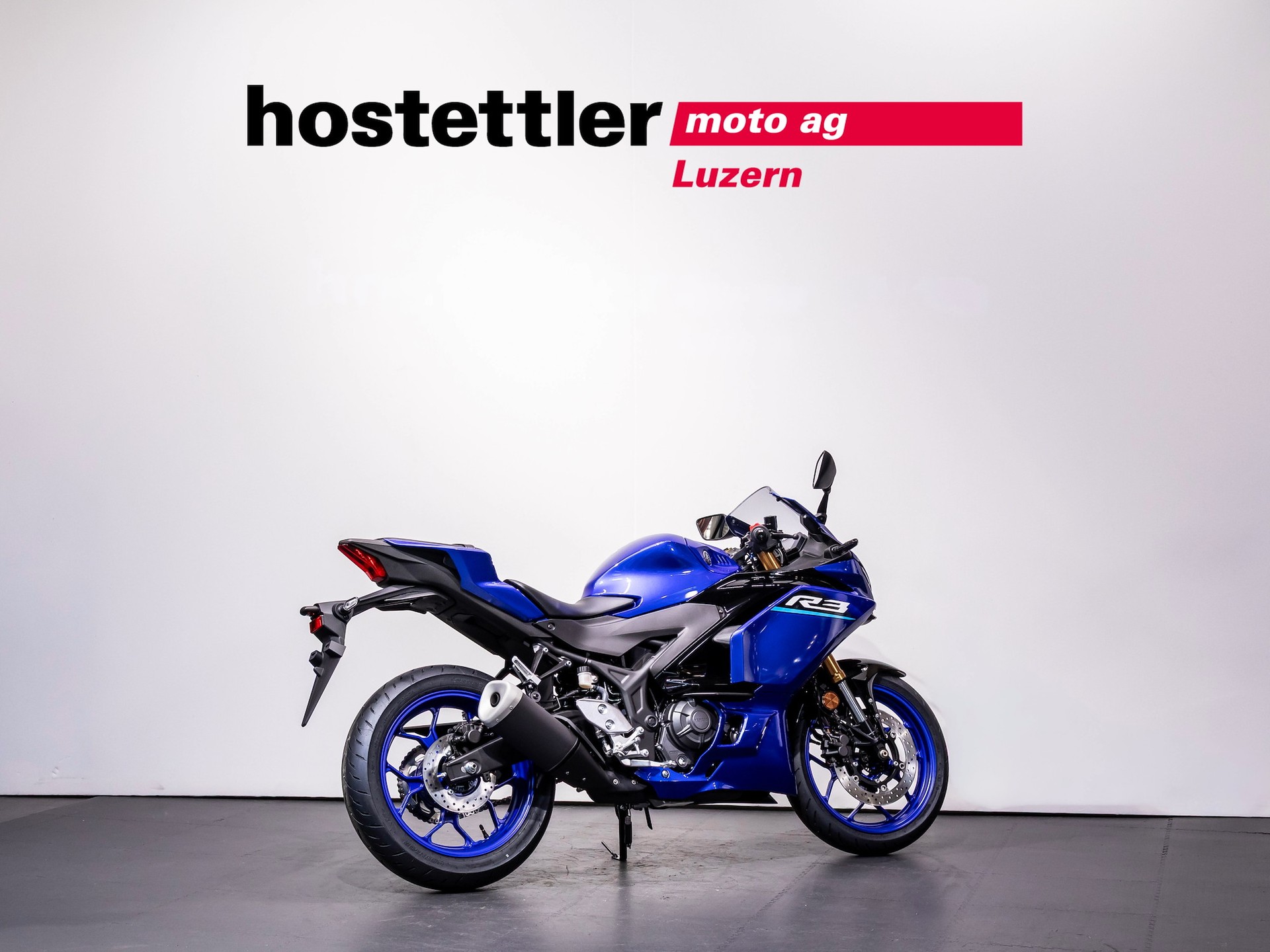 YAMAHA R3-showroom-element-2