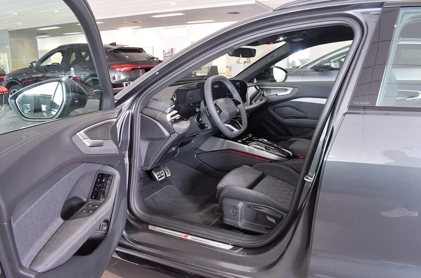AUDI A5 Avant e-hybrid quattro S tronic-image-2