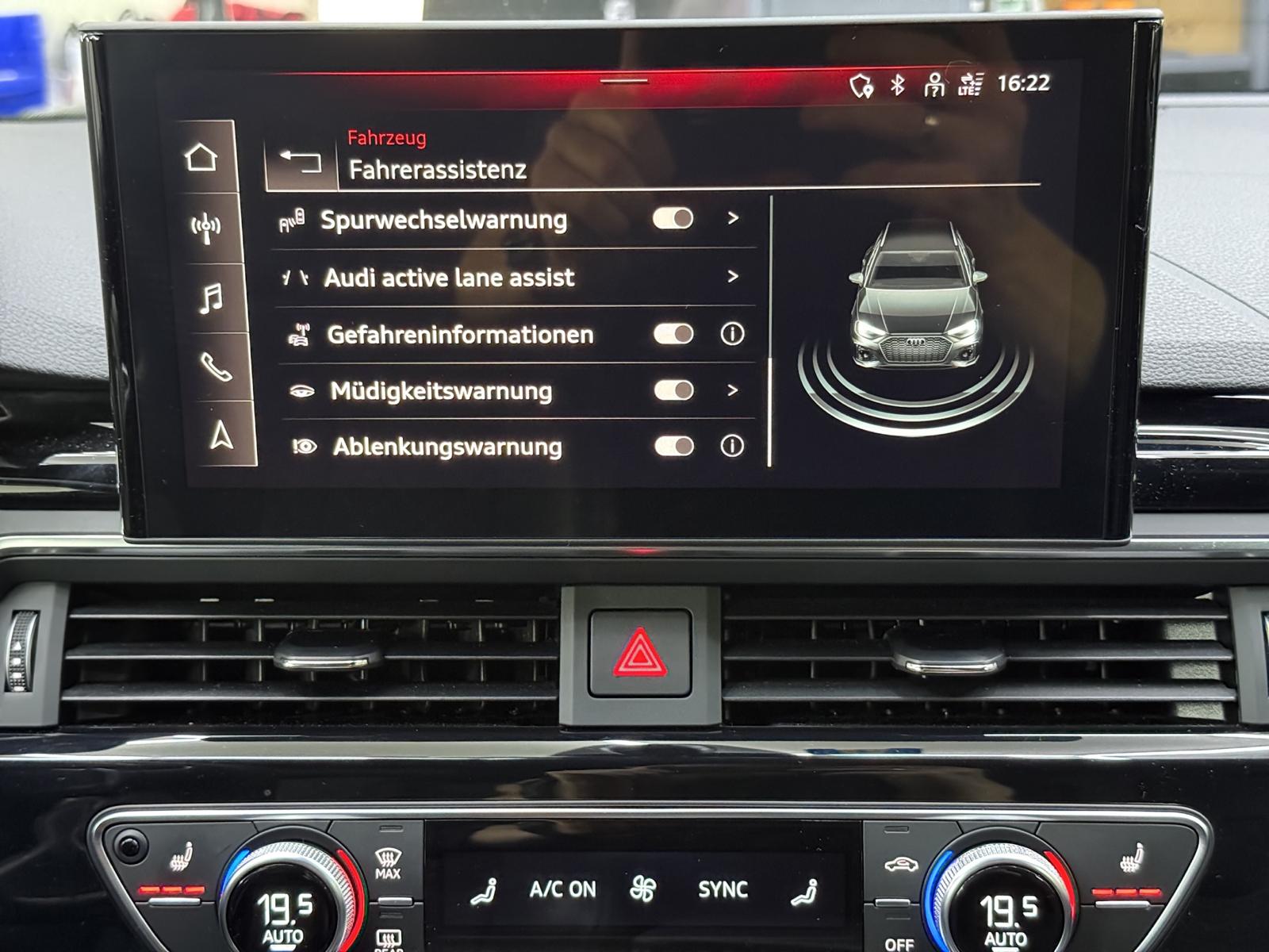 AUDI RS4 Avant quattro tiptronic-image-27