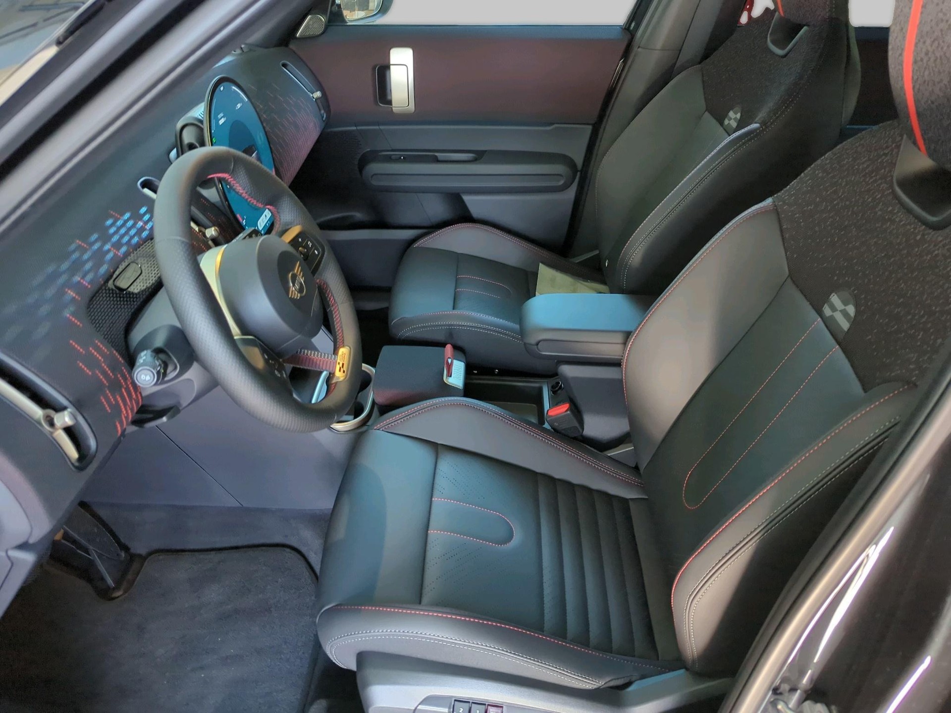 MINI Countryman SE ALL4-image-13