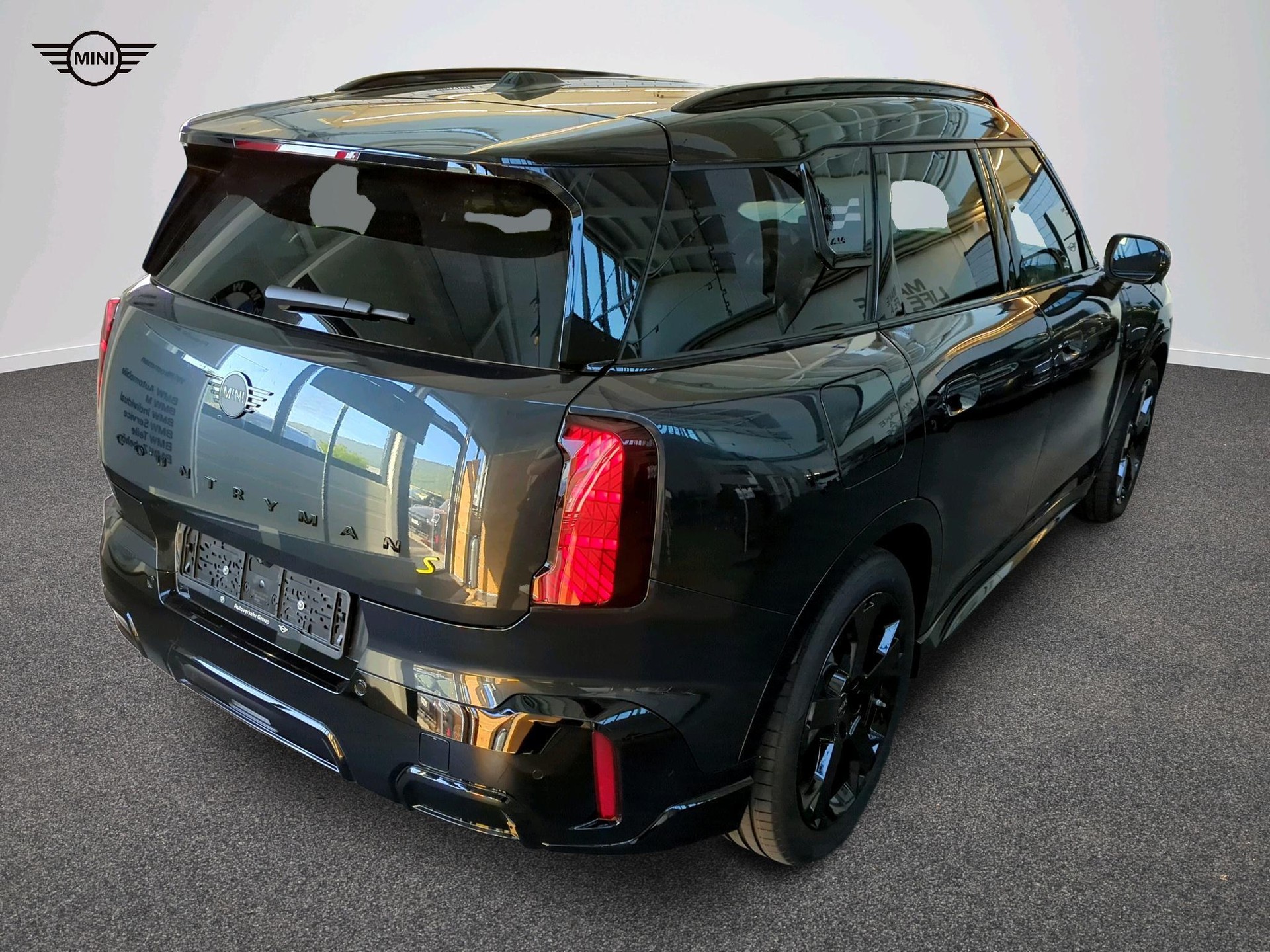 MINI Countryman SE ALL4-image-3