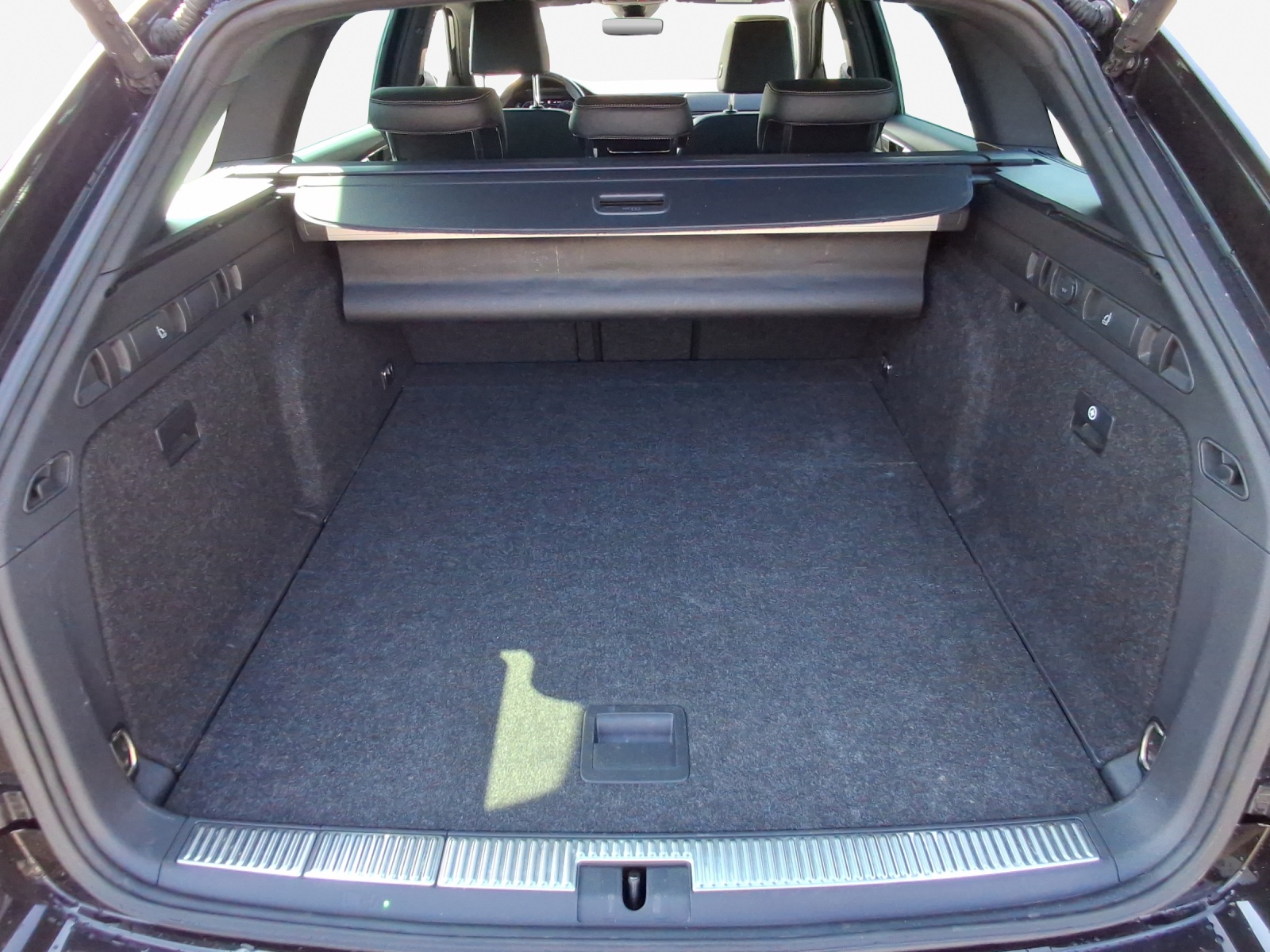 SKODA Superb Combi 2.0 TDi L&K 4x4 DSG-image-12