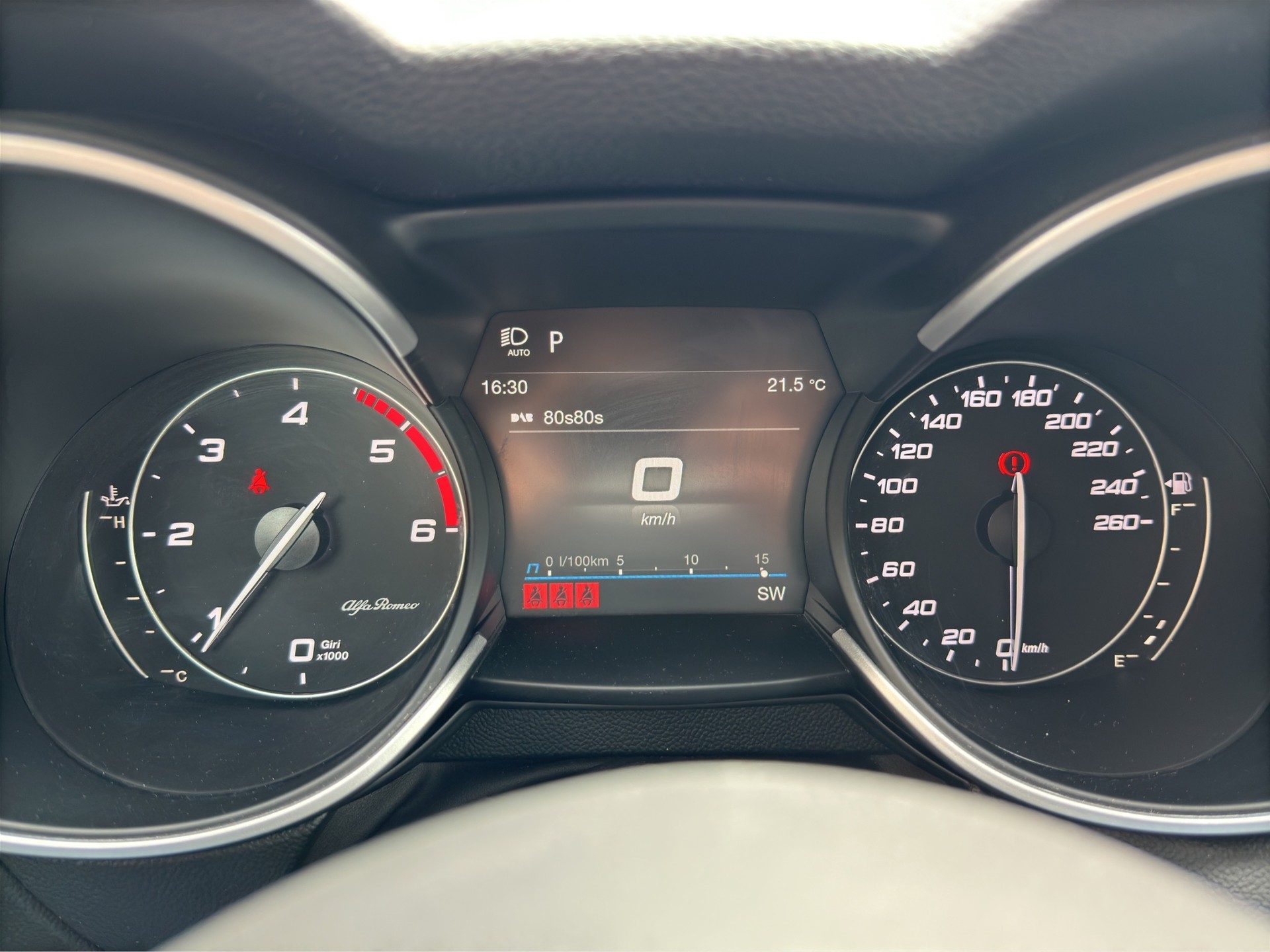 ALFA ROMEO Stelvio 2.2 JTDM Veloce Q4 Black-image-11