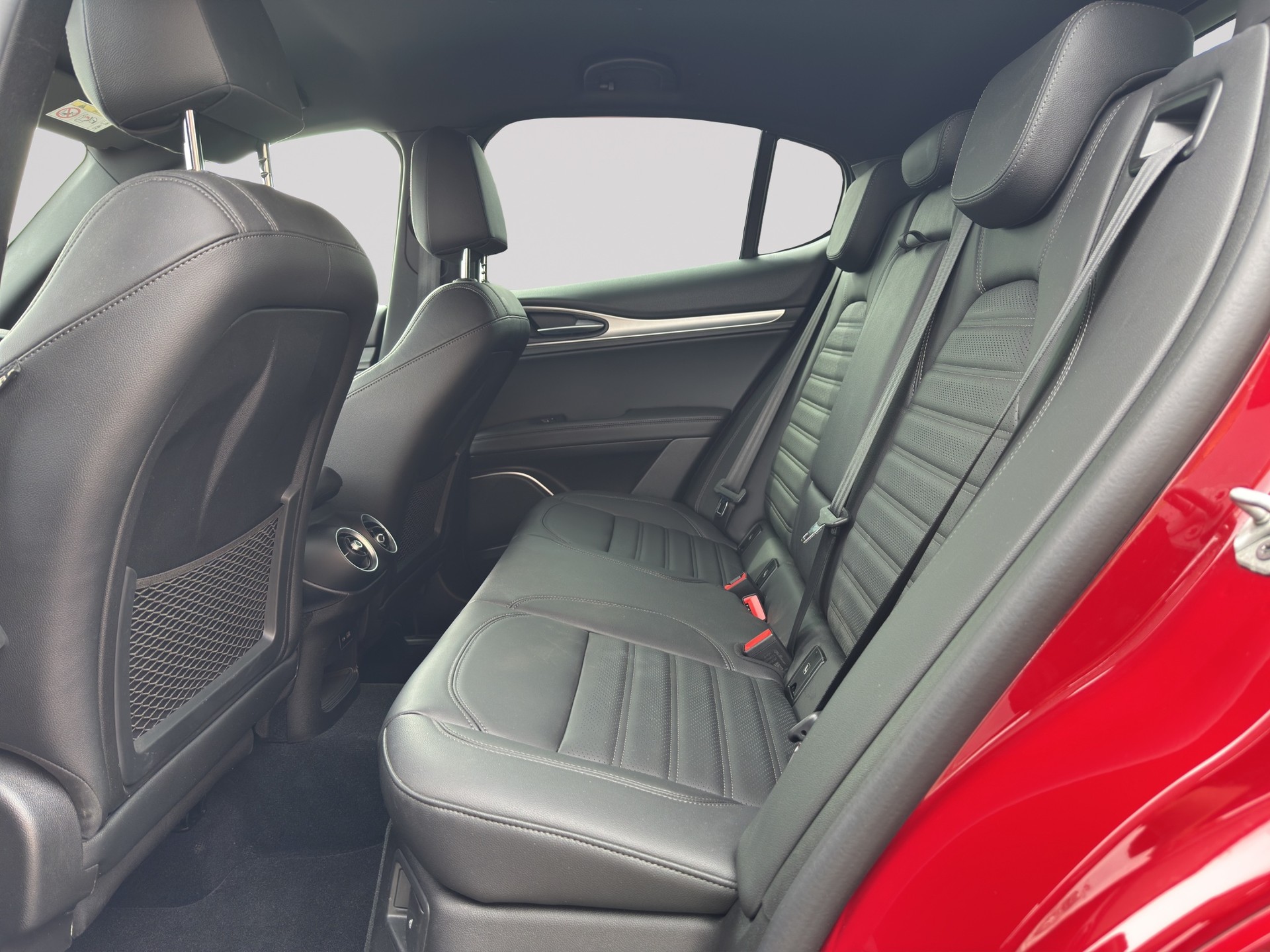 ALFA ROMEO Stelvio 2.2 JTDM Veloce Q4 Black-image-7