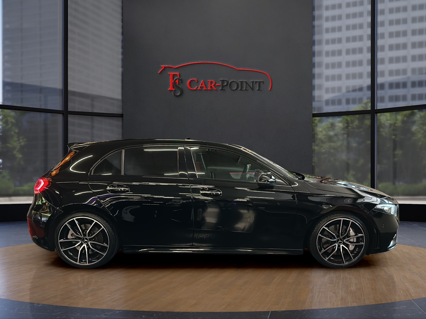 MERCEDES-BENZ A 35 AMG 4Matic Speedshift-image-5