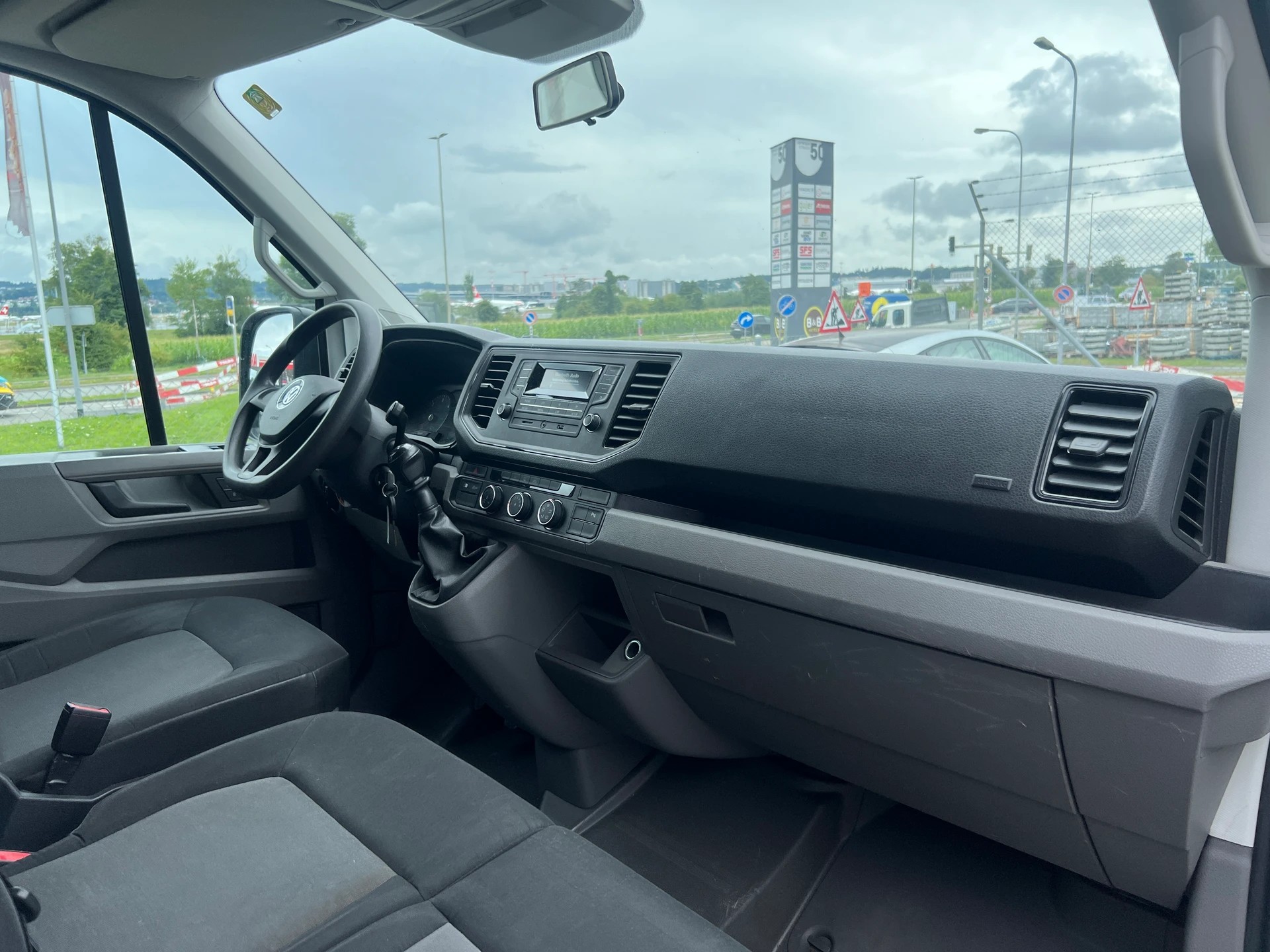 VW Crafter 35 2.0 TDI L4 140 PS Lang * Klima *-image-9