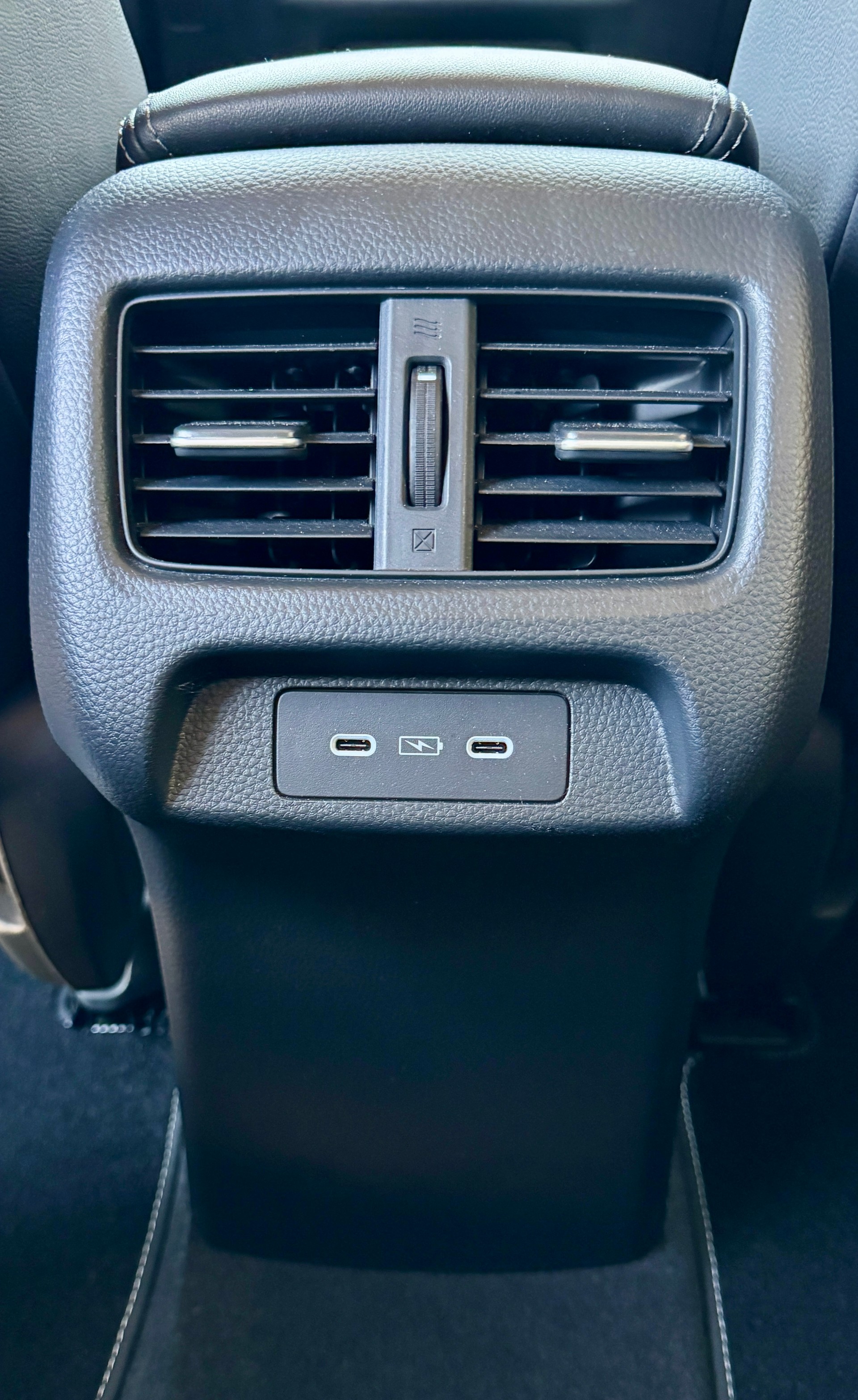 HONDA ZR-V 2.0i MMD Hybrid Sport Automatic Ruse Black Met. Garantie bis 07/28 und Gratisservice 01/29-image-19