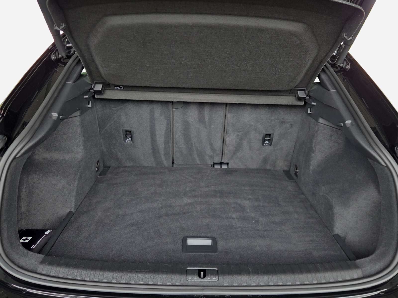 AUDI Q3 Sportback 35 TFSI S line Attraction S-tronic-image-12