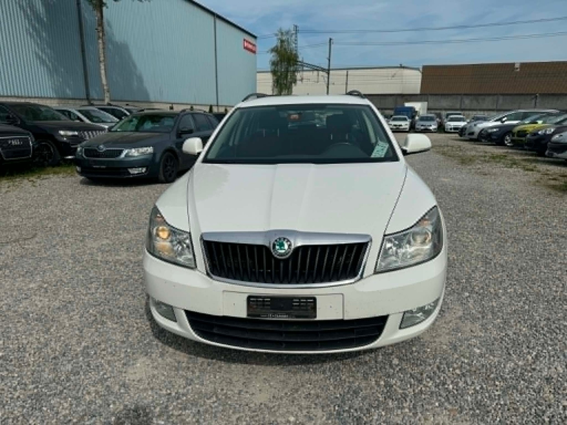 SKODA Octavia Combi 1.6 TDI 4x4-image-8