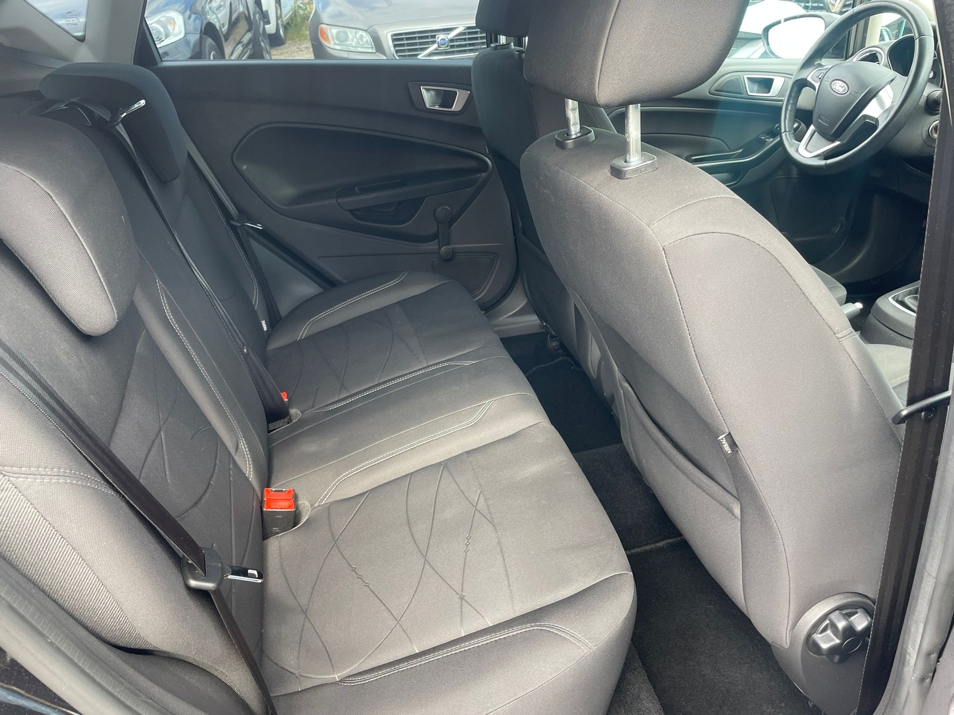 FORD Fiesta 1.0 SCTi Titanium-image-8