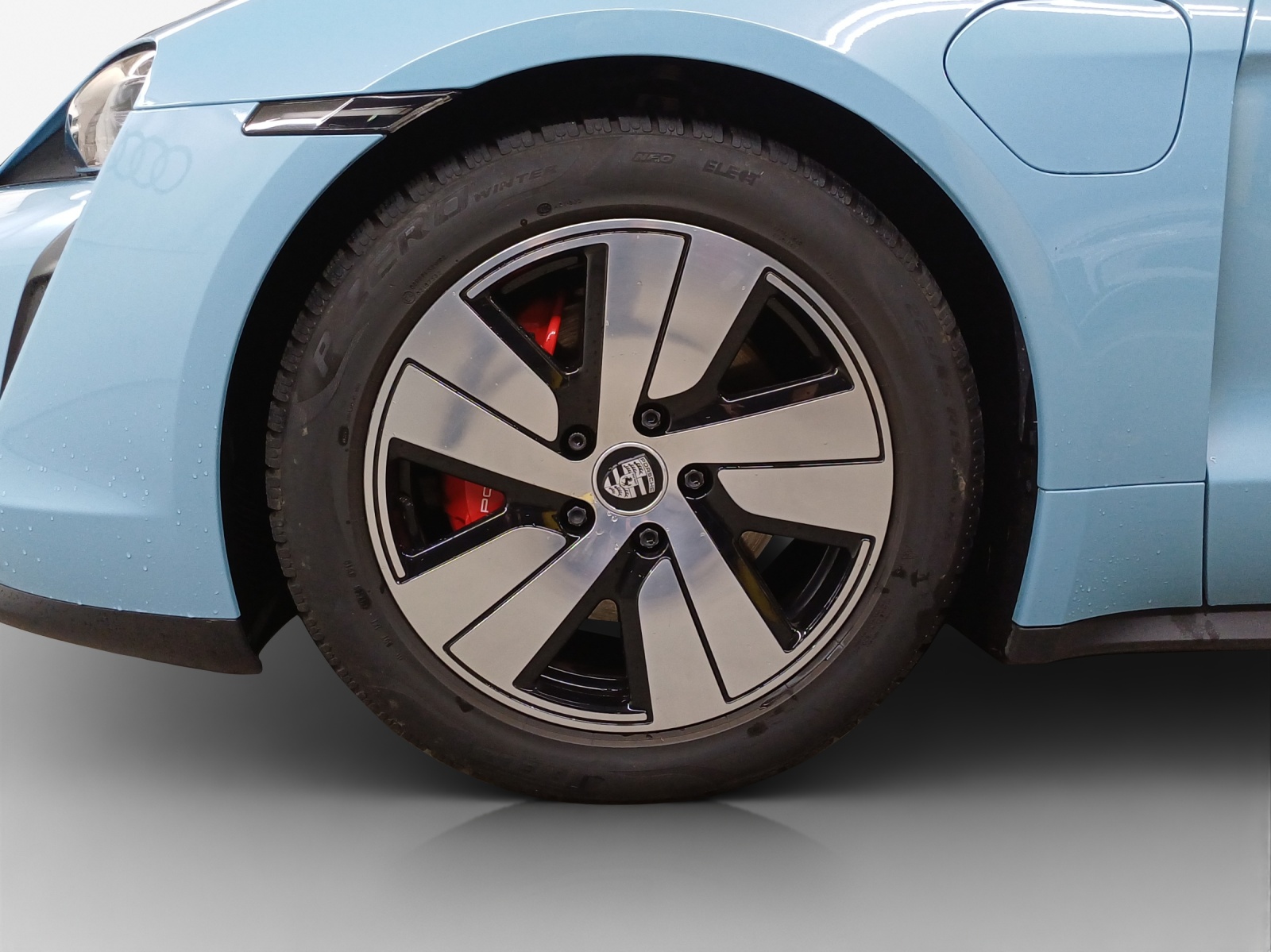 PORSCHE Taycan 4S-image-16
